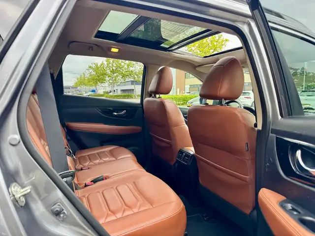Nissan X-Trail view 12