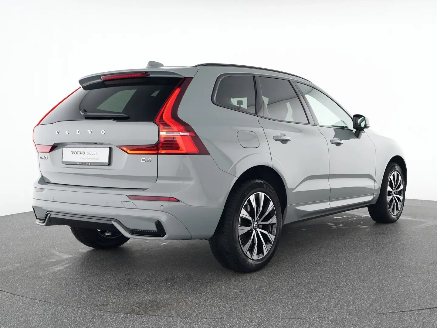 Volvo XC60 B4 Diesel Plus Dark 19"+H&K+VOLL-LED+ACC Grau - 2