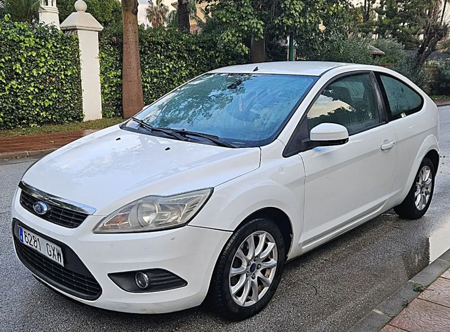 Ford Focus 1.8TDCi Trend Blanco - 1