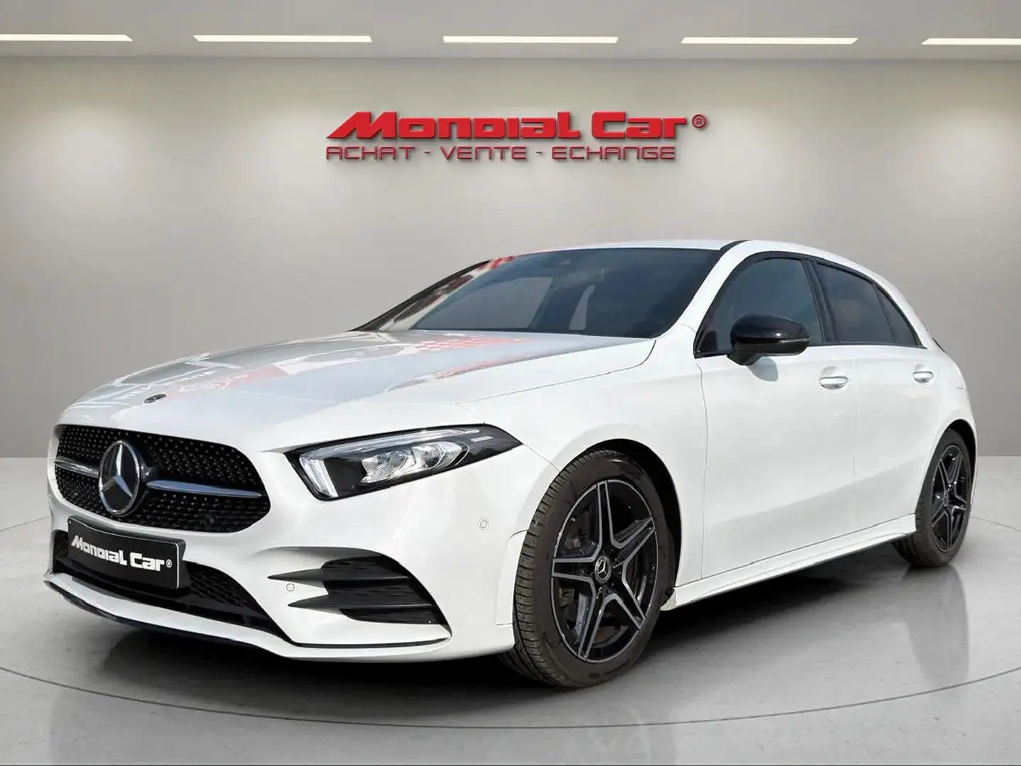 Mercedes-Benz A 160 A 160 * Pack AMG * Apple CarPlay * Blanco - 1