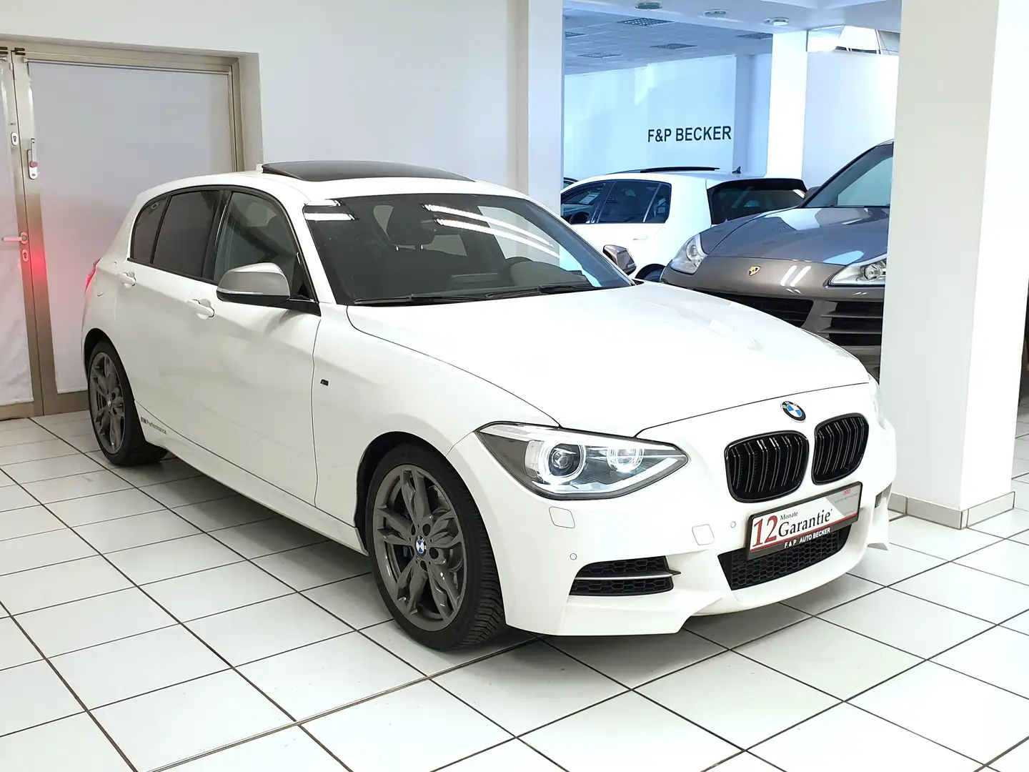 BMW 135 M135i Navi Shadow M Technik Kamera Alcantara SHZ Weiß - 2