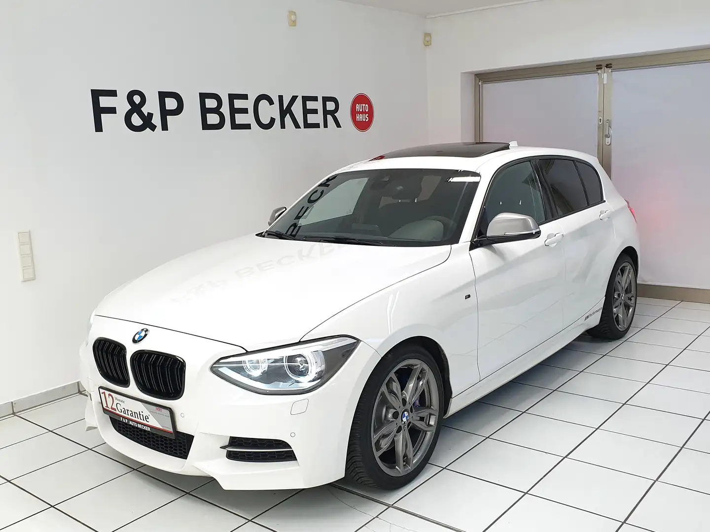 BMW 135 M135i Navi Shadow M Technik Kamera Alcantara SHZ Weiß - 1