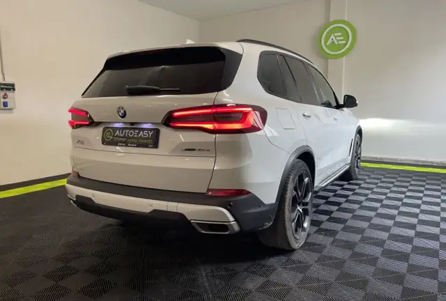 BMW X5 view 5
