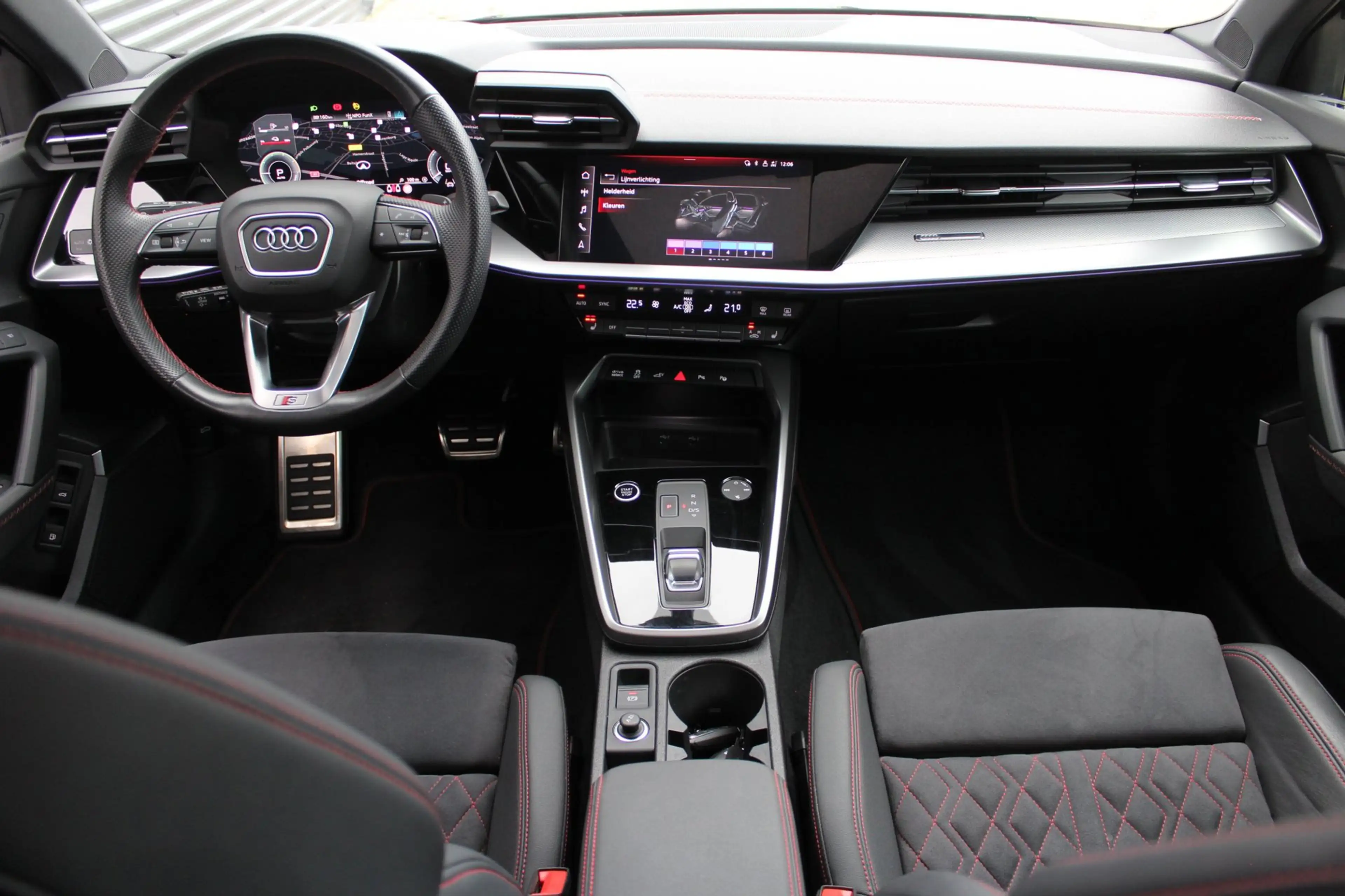 Audi A3 Sportback 40 TFSI e 3x S-Line | Pano | HUD | B&O | — photo 2