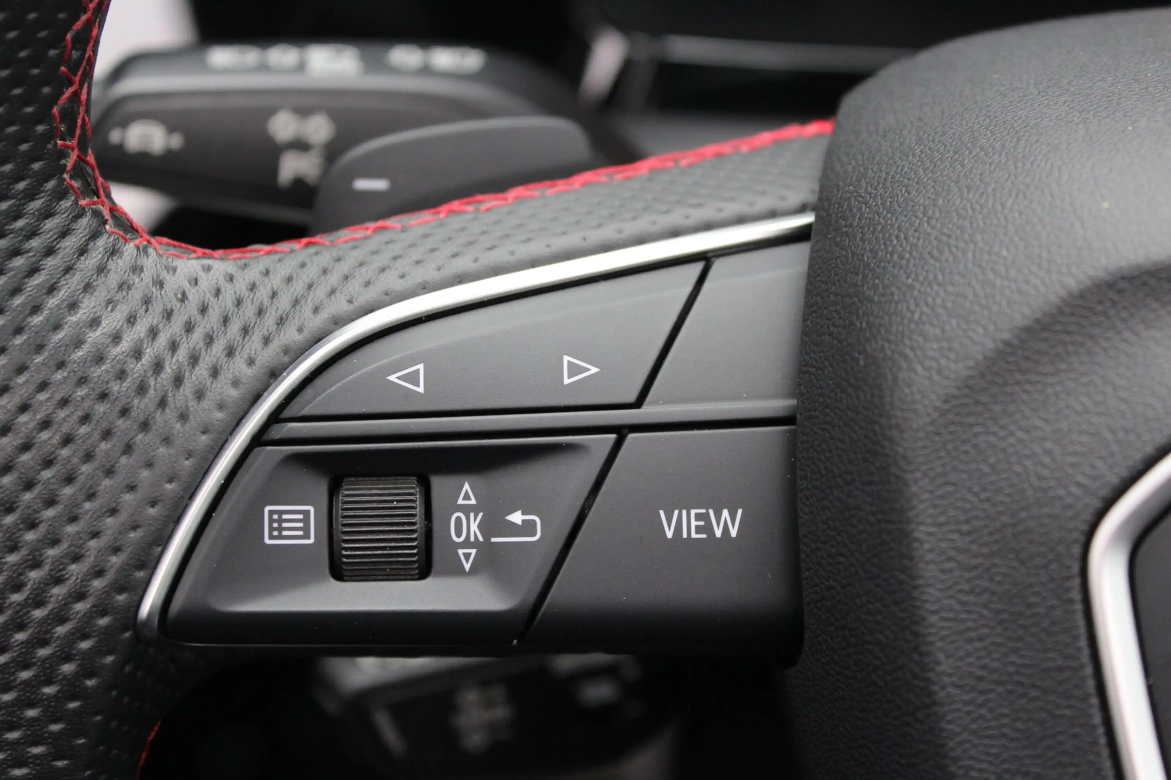 Audi A3 Sportback 40 TFSI e 3x S-Line | Pano | HUD | B&O | — photo 41