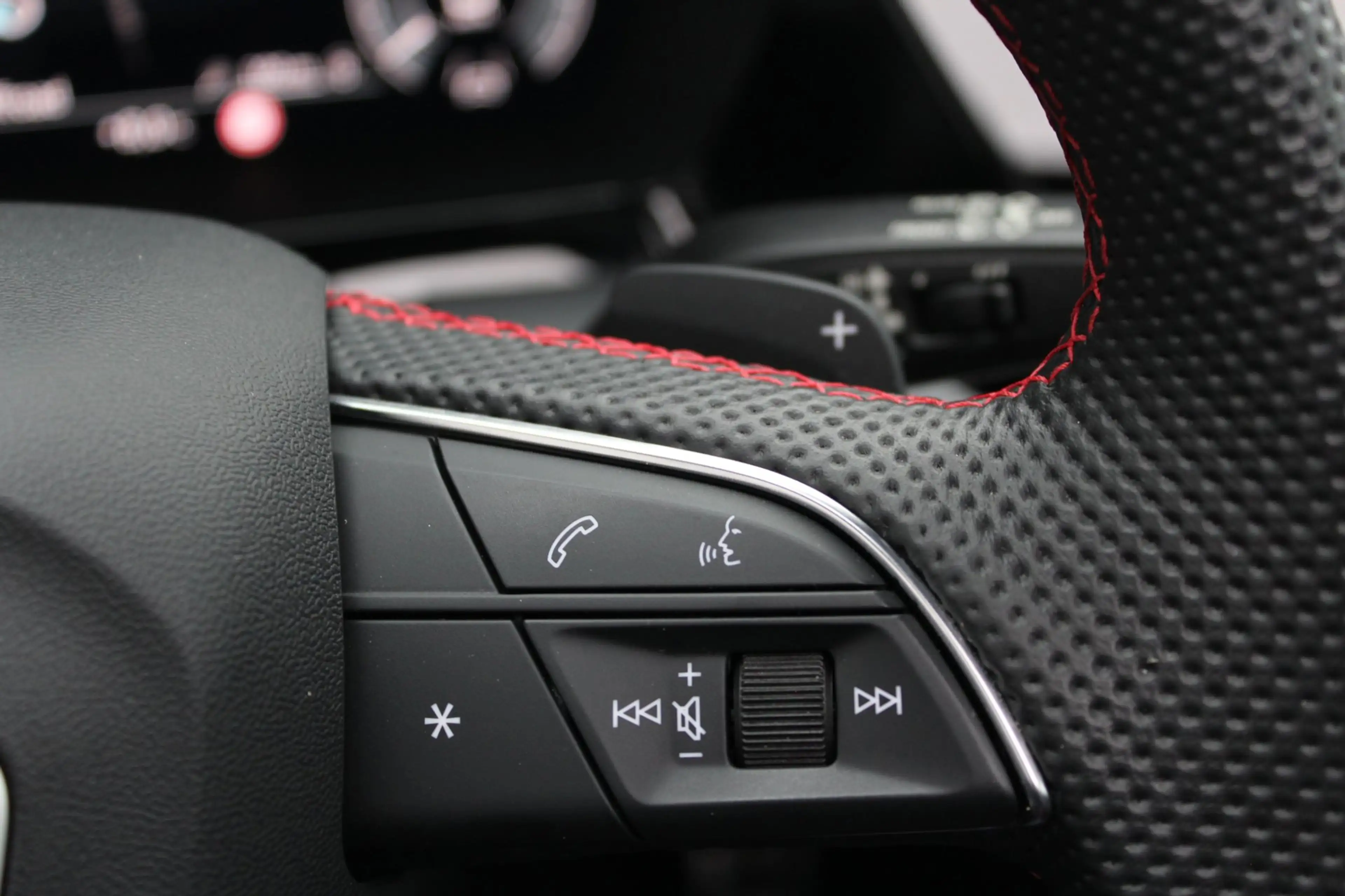 Audi A3 Sportback 40 TFSI e 3x S-Line | Pano | HUD | B&O | — photo 40