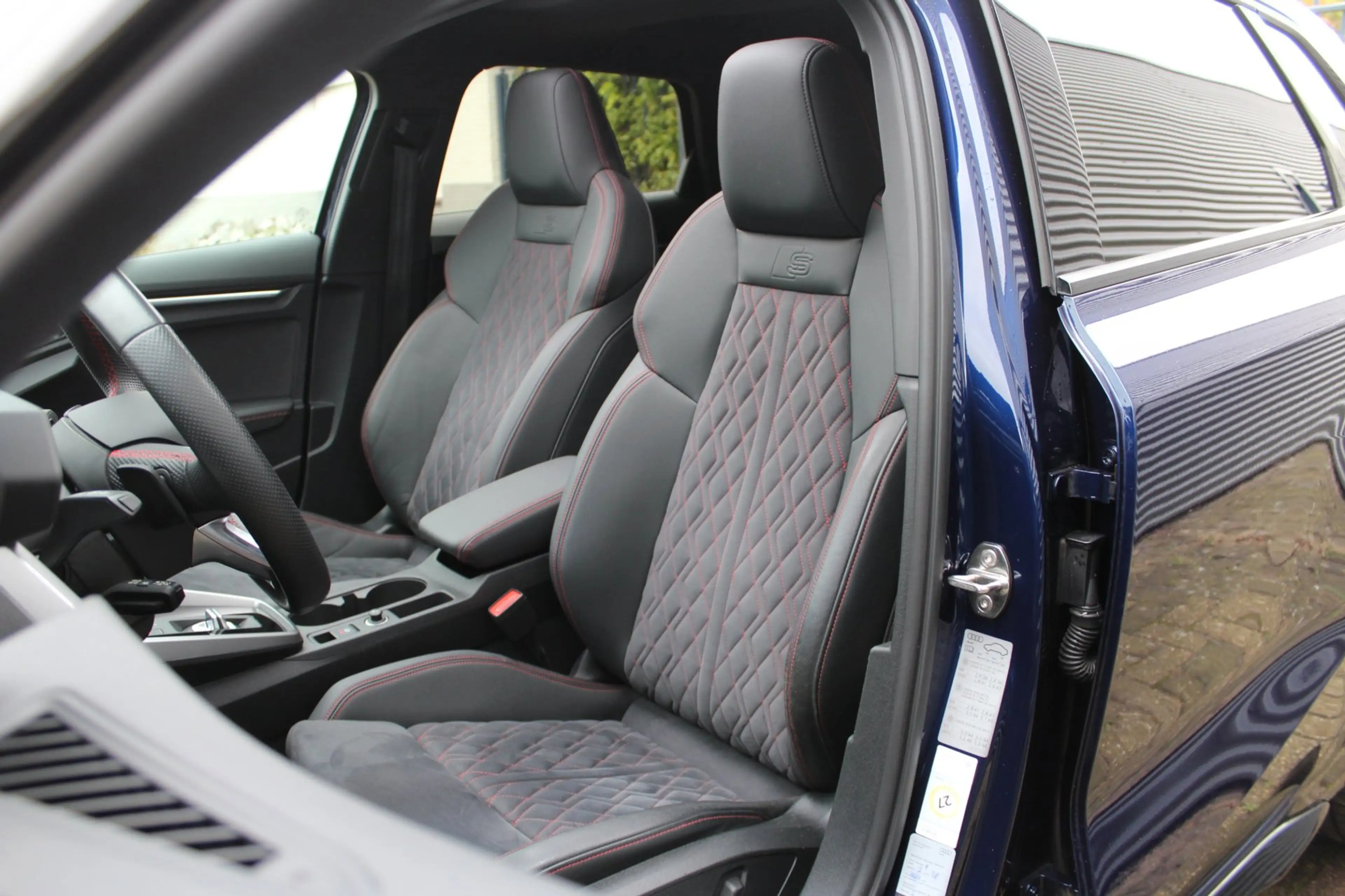 Audi A3 Sportback 40 TFSI e 3x S-Line | Pano | HUD | B&O | — photo 3