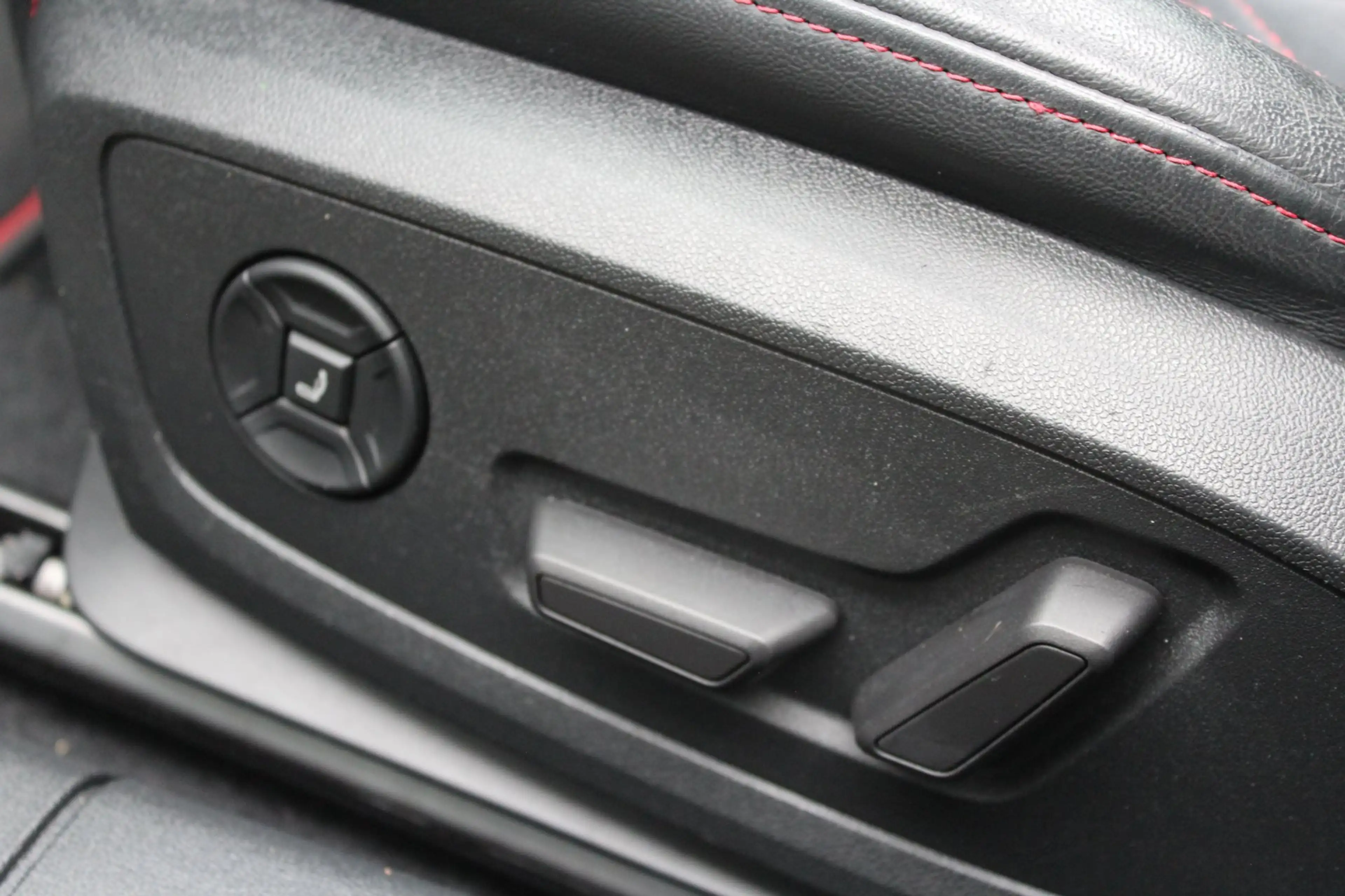 Audi A3 Sportback 40 TFSI e 3x S-Line | Pano | HUD | B&O | — photo 11