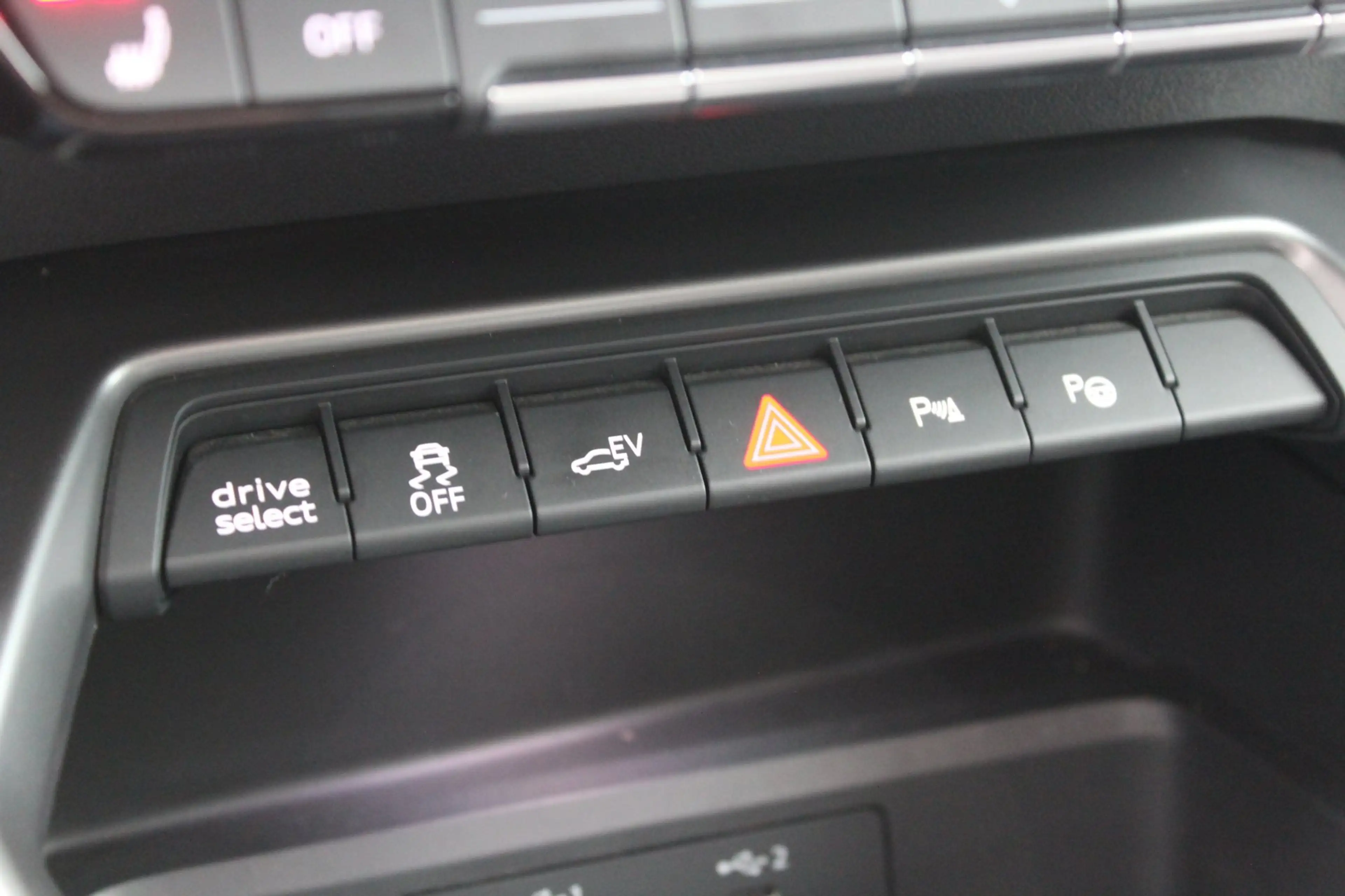Audi A3 Sportback 40 TFSI e 3x S-Line | Pano | HUD | B&O | — photo 19