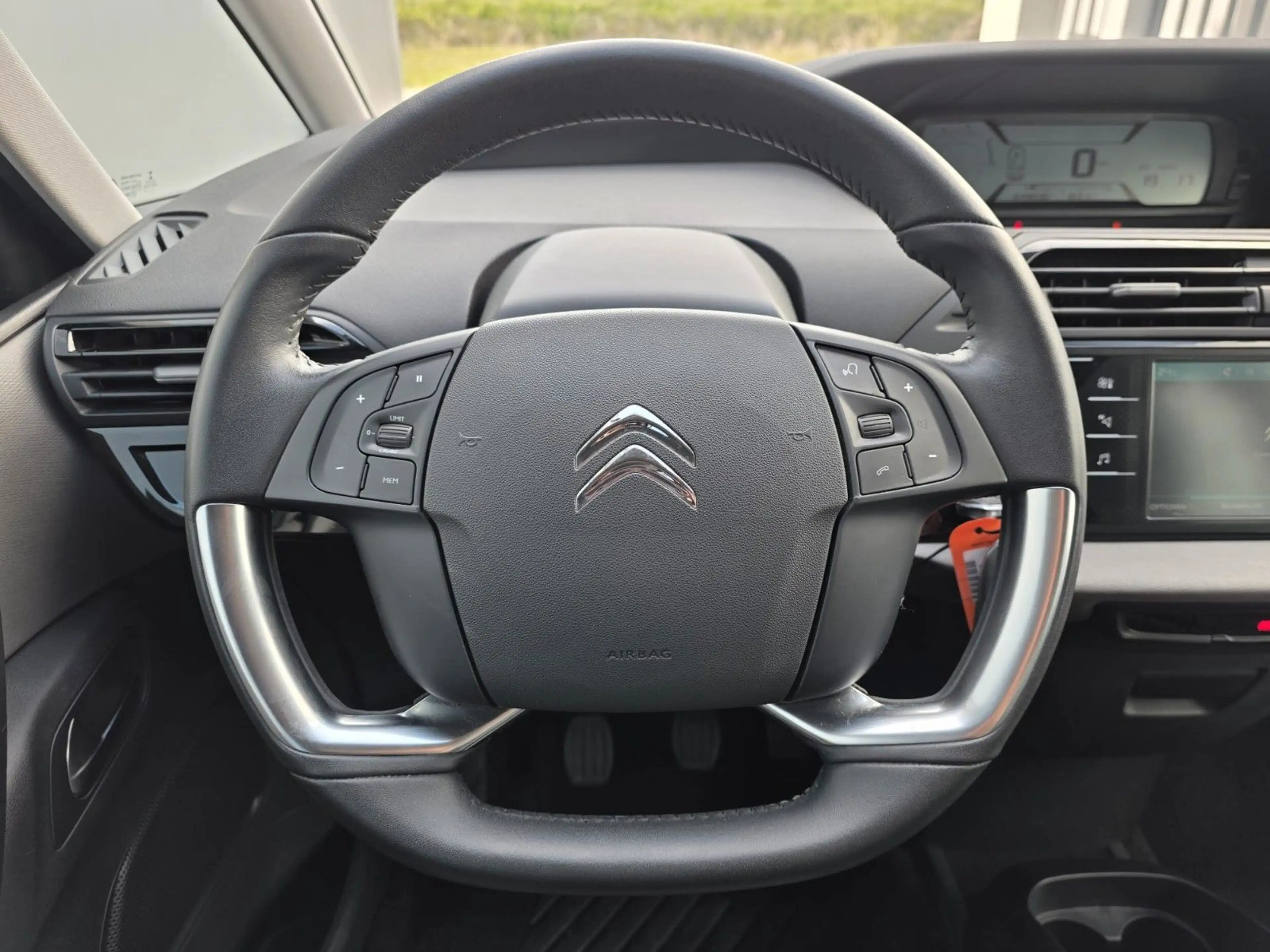 Citroen Grand C4 Picasso Grand C4 7Sitze Export 13300€Netto Prod :10.2021 — photo 6