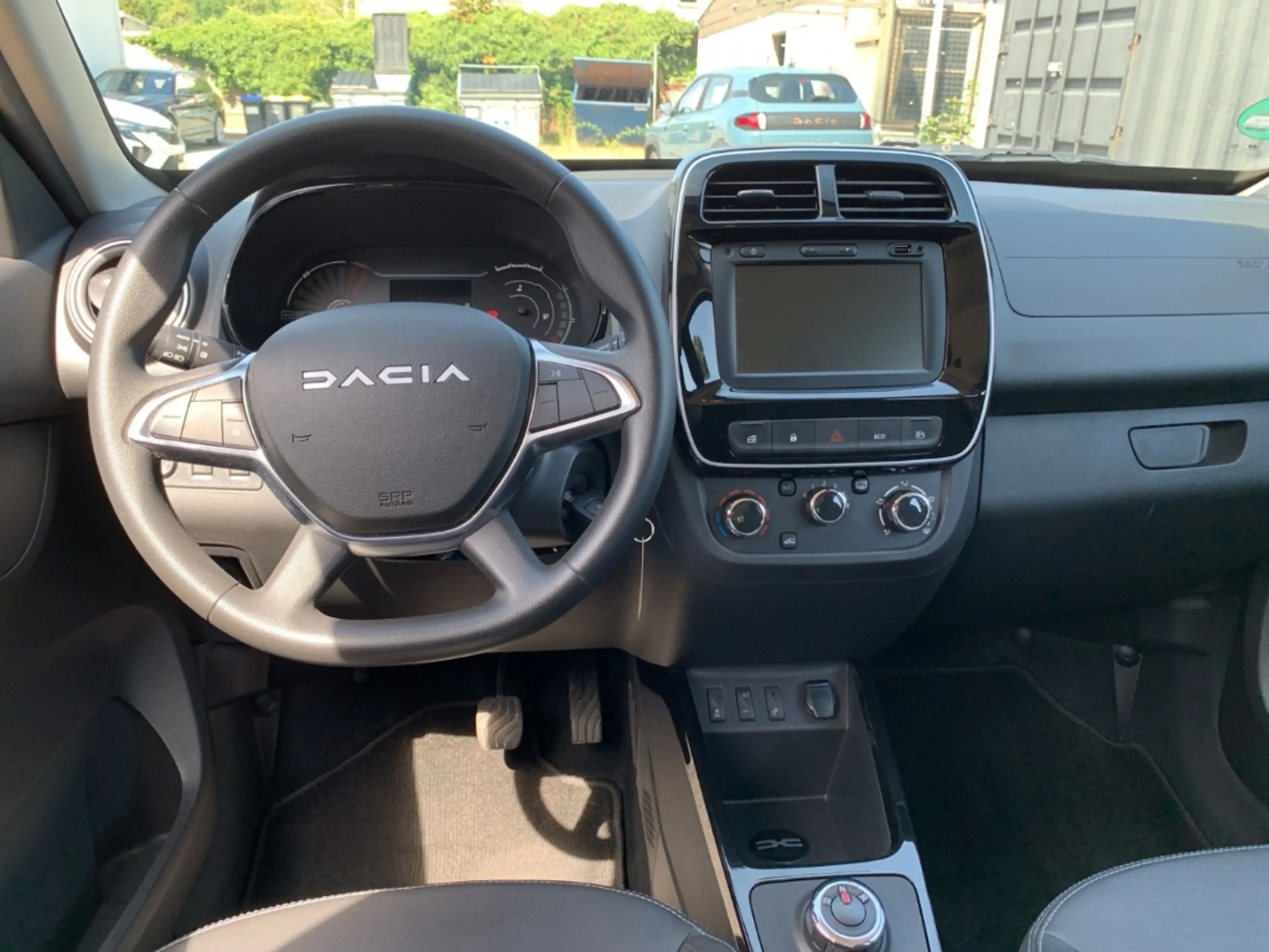 Dacia Spring ESSENTIAL ELECTRIC Essential Electric 45 NAVI+KLIM — photo 14
