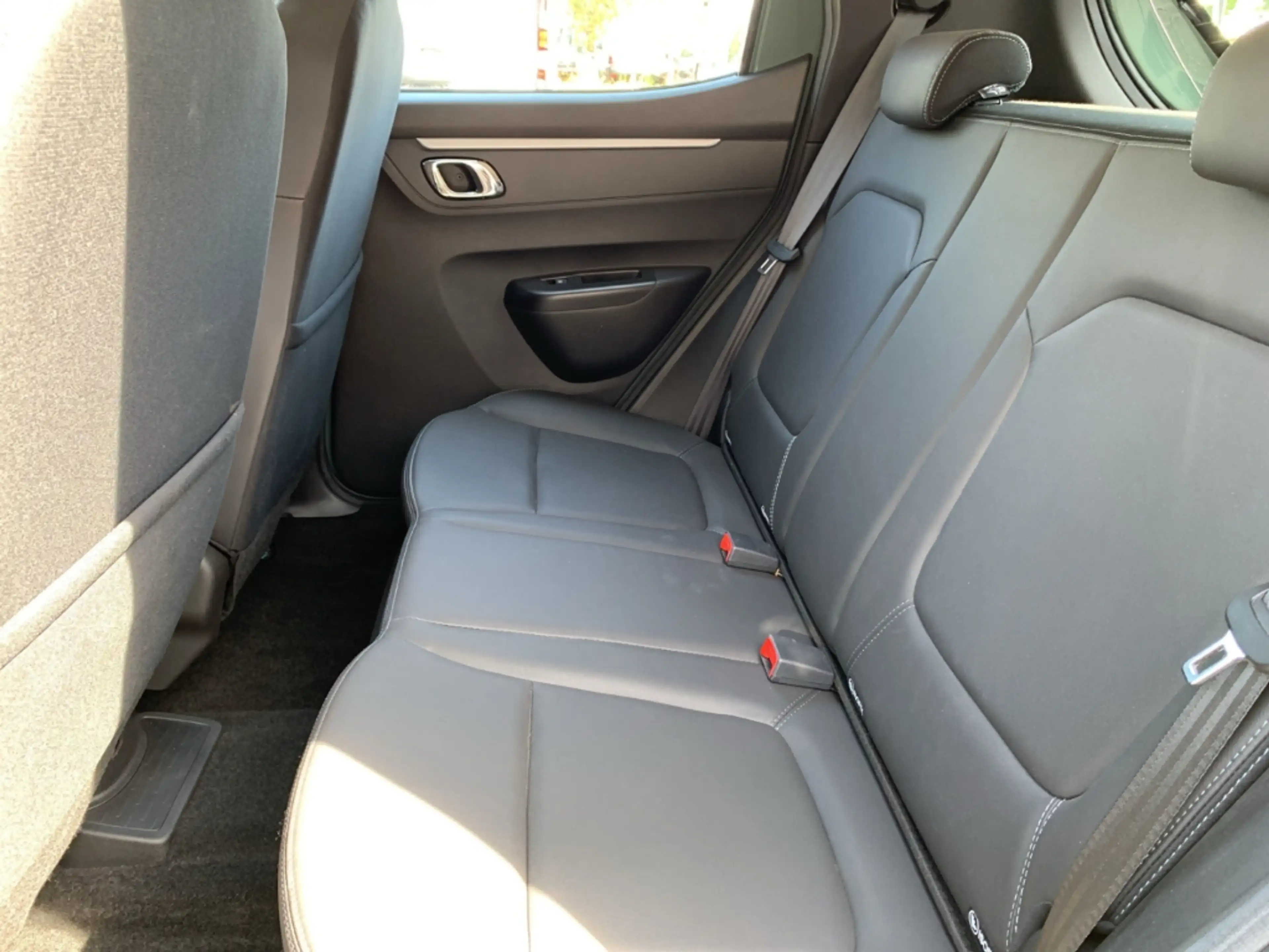 Dacia Spring ESSENTIAL ELECTRIC Essential Electric 45 NAVI+KLIM — photo 11