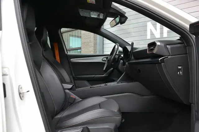 Cupra Leon view 10
