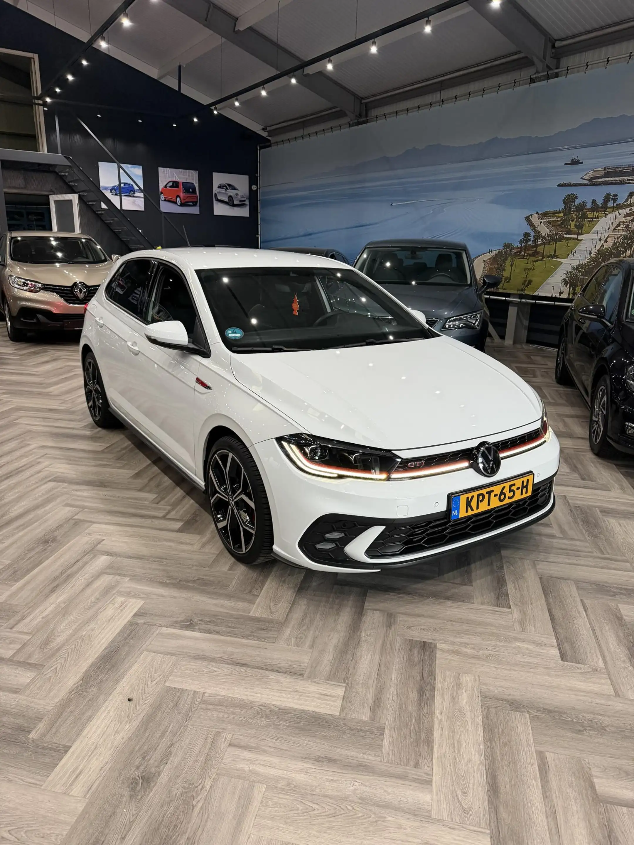 Volkswagen Polo GTI 2.0 TSI — photo 3
