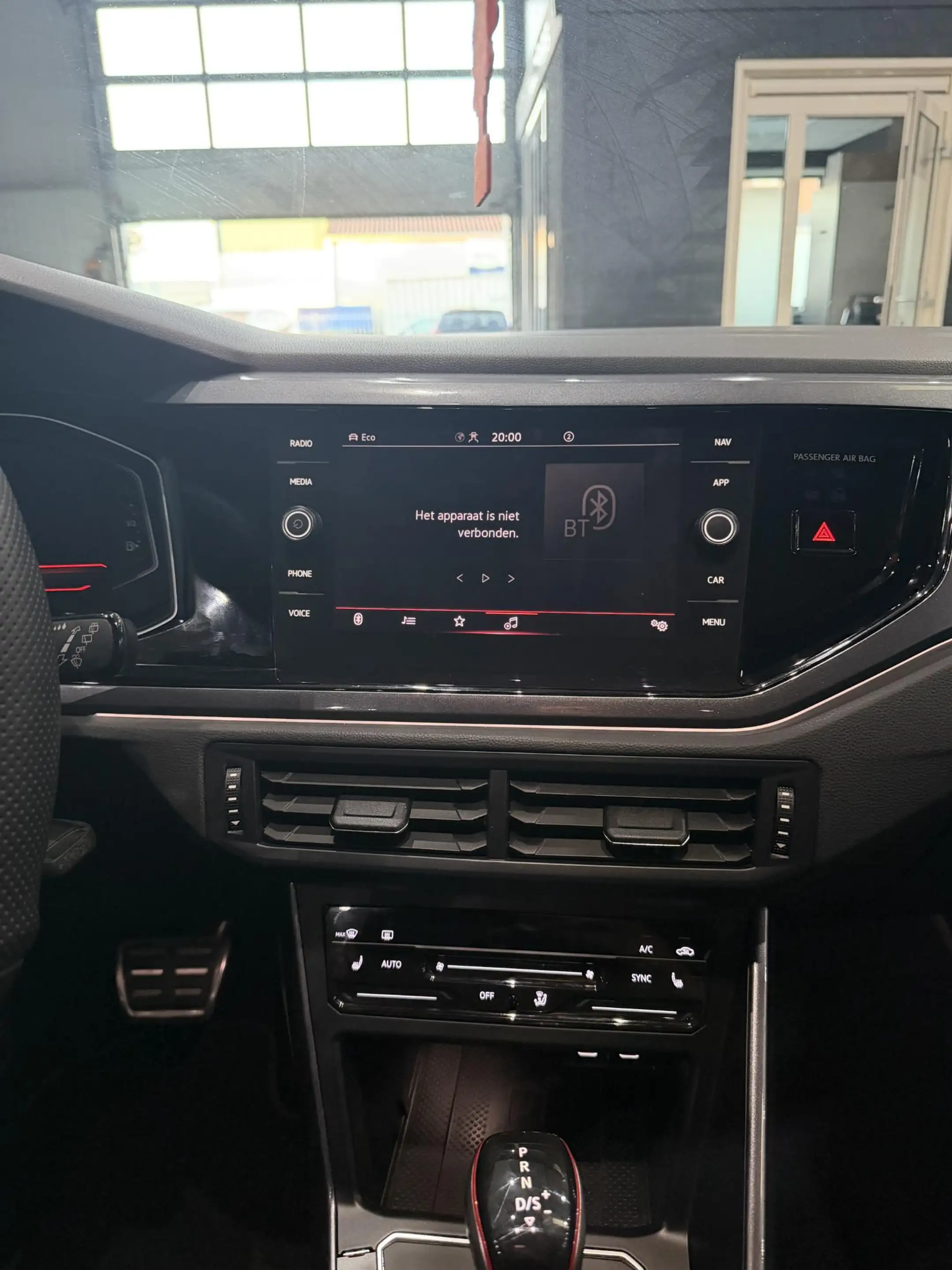 Volkswagen Polo GTI 2.0 TSI — photo 10