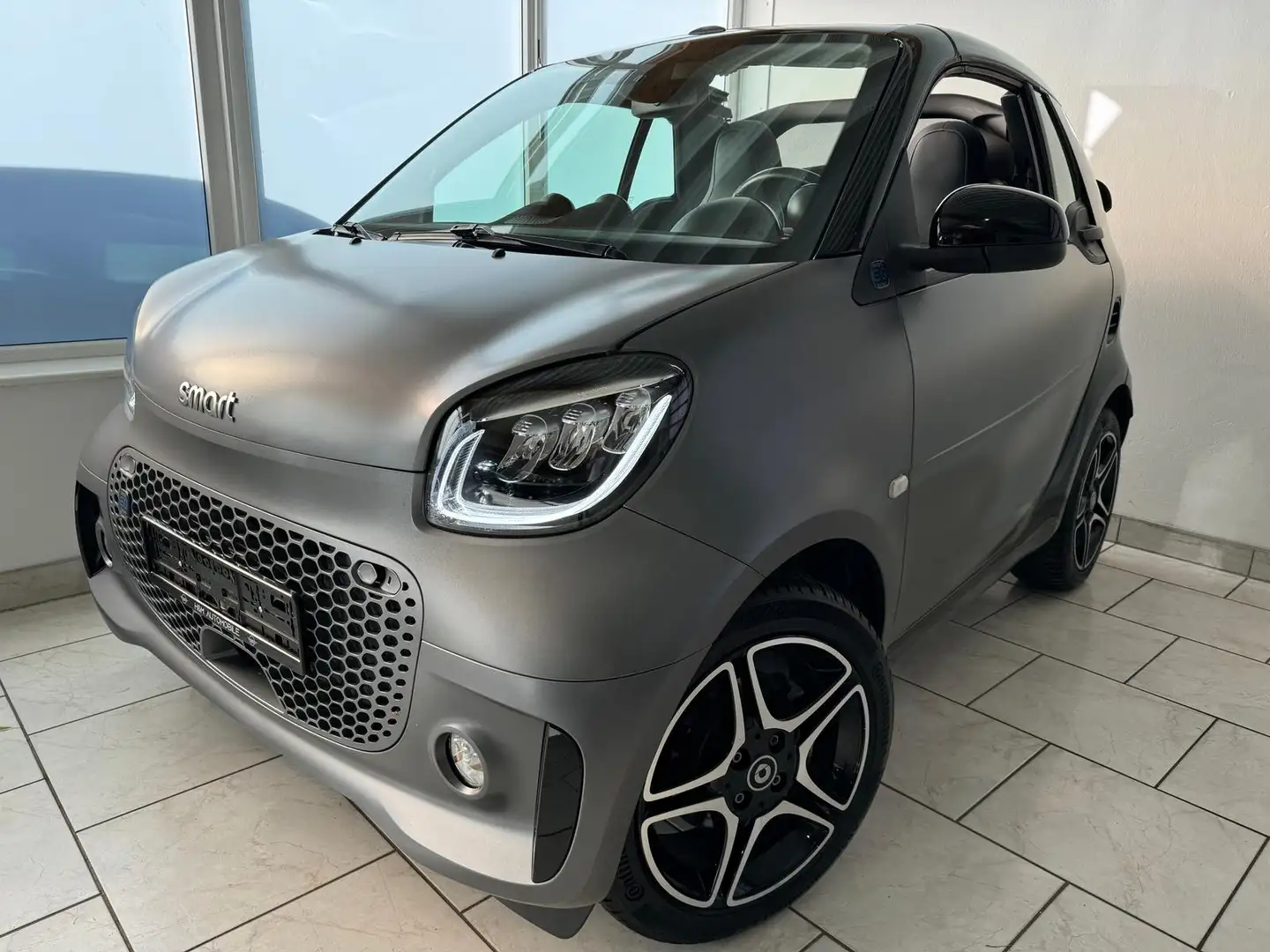 smart forTwo EQ - LED/Leder/Klima/SHZ/RFK Noir - 1