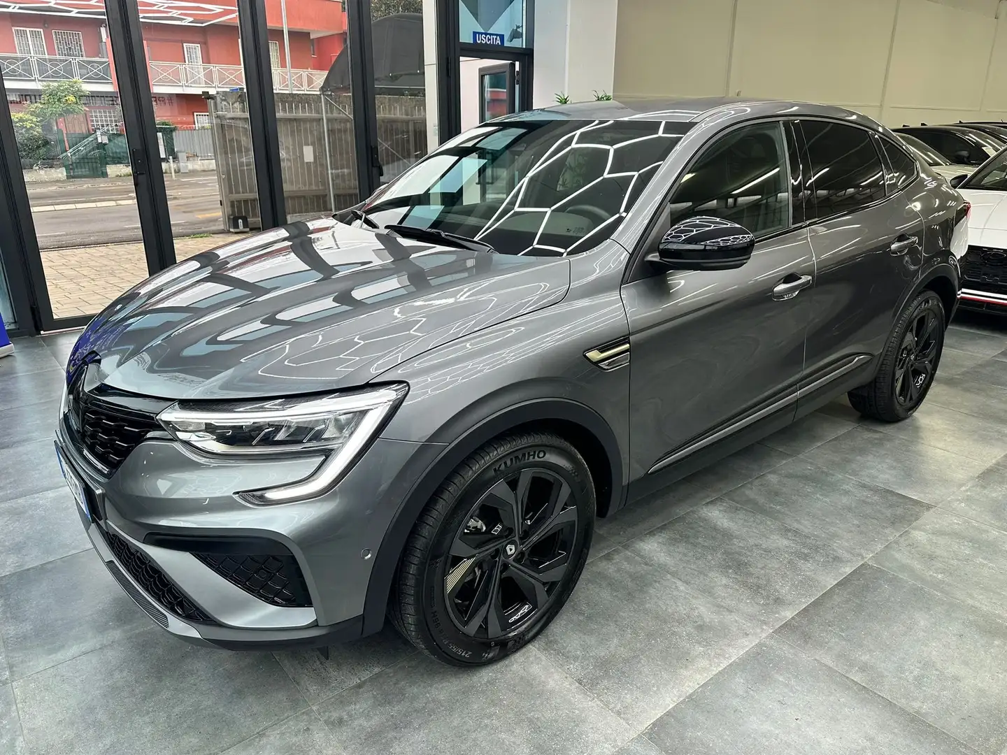 Renault Arkana Arkana 1.6 E-Tech hybrid ENGINEERED 145cv Grigio - 1