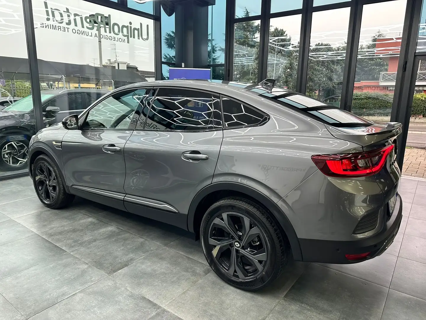 Renault Arkana Arkana 1.6 E-Tech hybrid ENGINEERED 145cv Grigio - 2