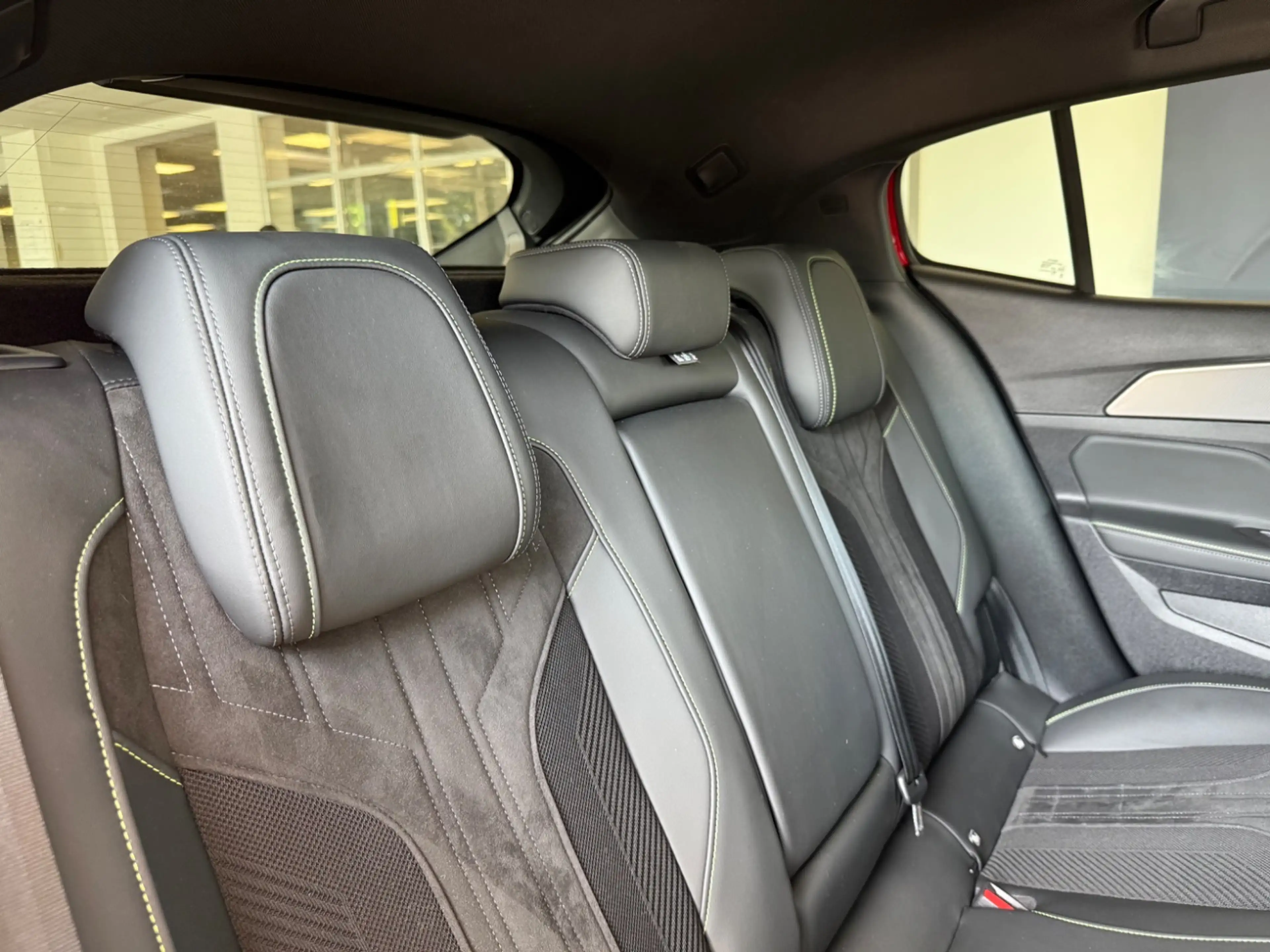 Peugeot 408 1.2 130 GT PureTech CarPlay*Schiebedach — photo 14