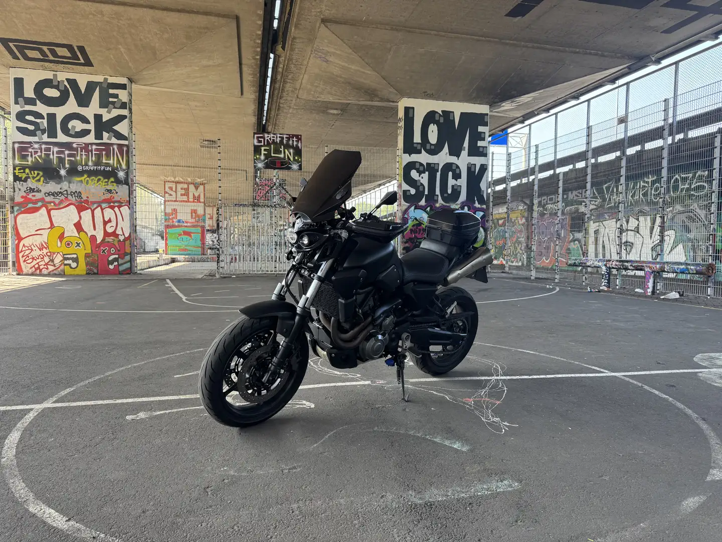 Yamaha MT-03 - 2