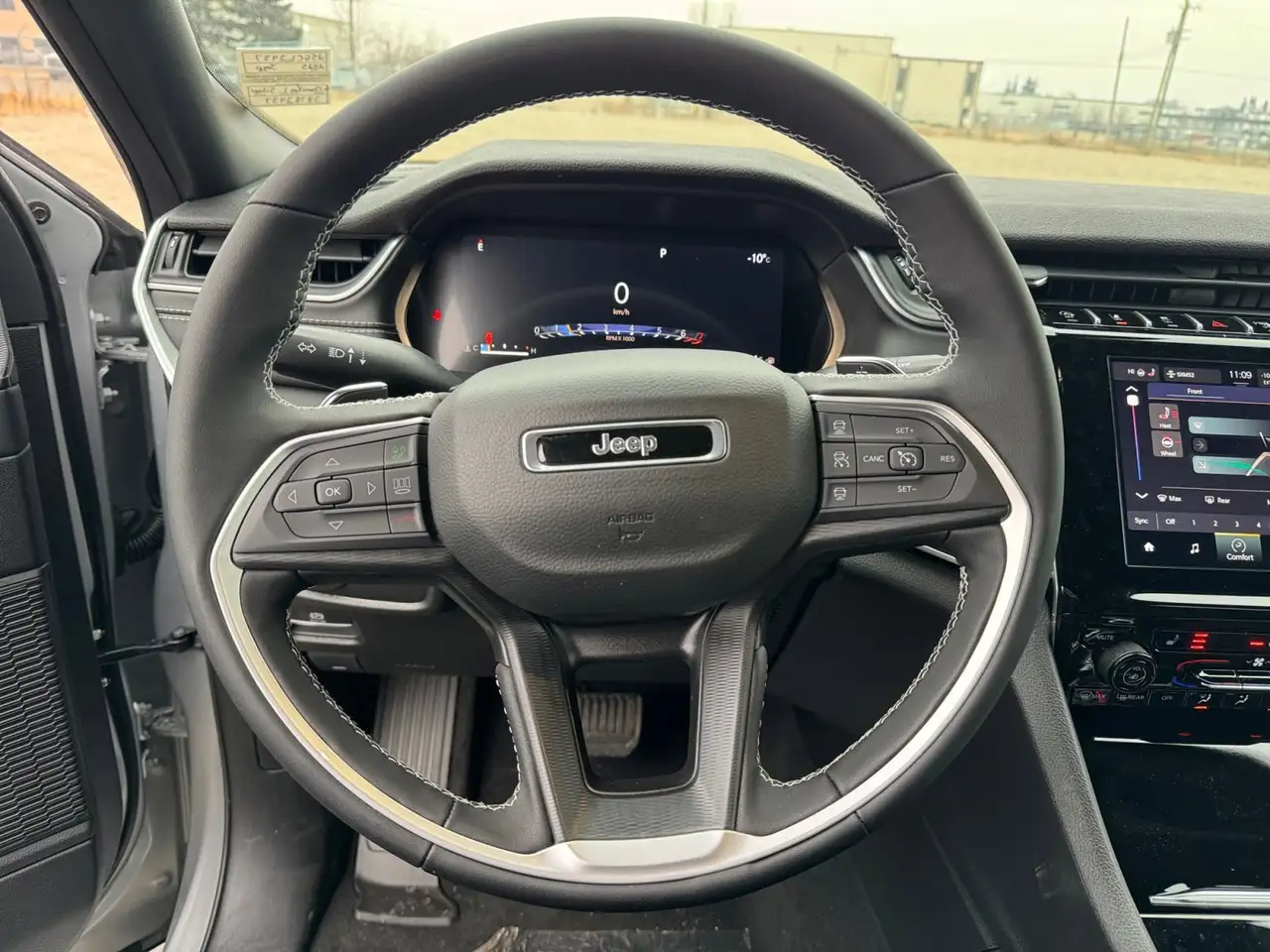 Jeep Grand Cherokee снимка Jeep Grand Cherokee