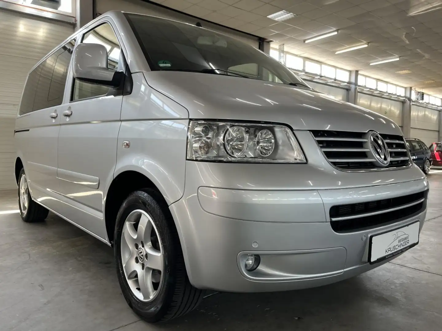 Volkswagen T5 Bus Multivan Highline 2.5 LEDER 2X SCHIEBTÜR 7SIT Silber - 2