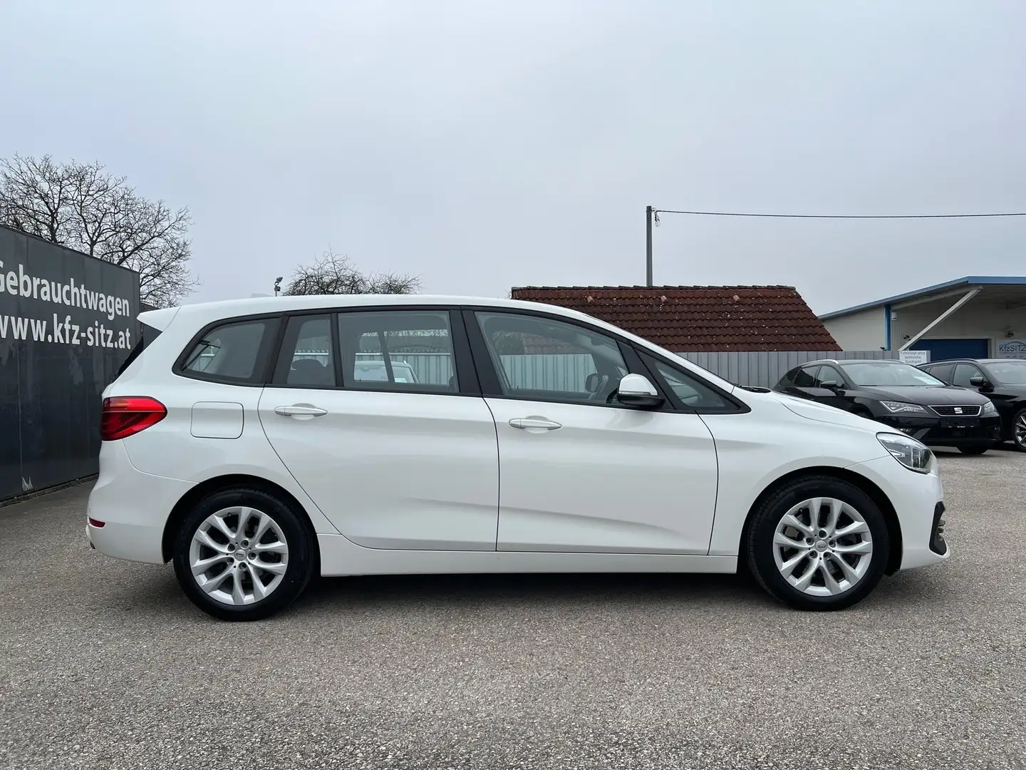 BMW 218 d Gran Tourer Diesel (F46) Aut. Weiß - 2