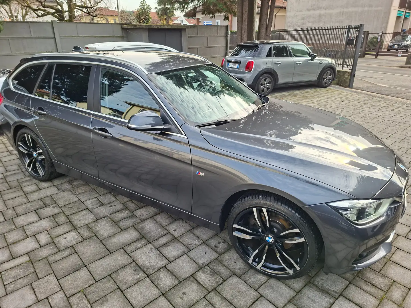 BMW 320 Serie 3 F31 Touring 320d Touring xdrive auto Gris - 2