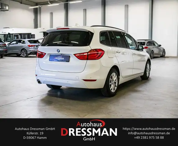 BMW 2 Series view 5