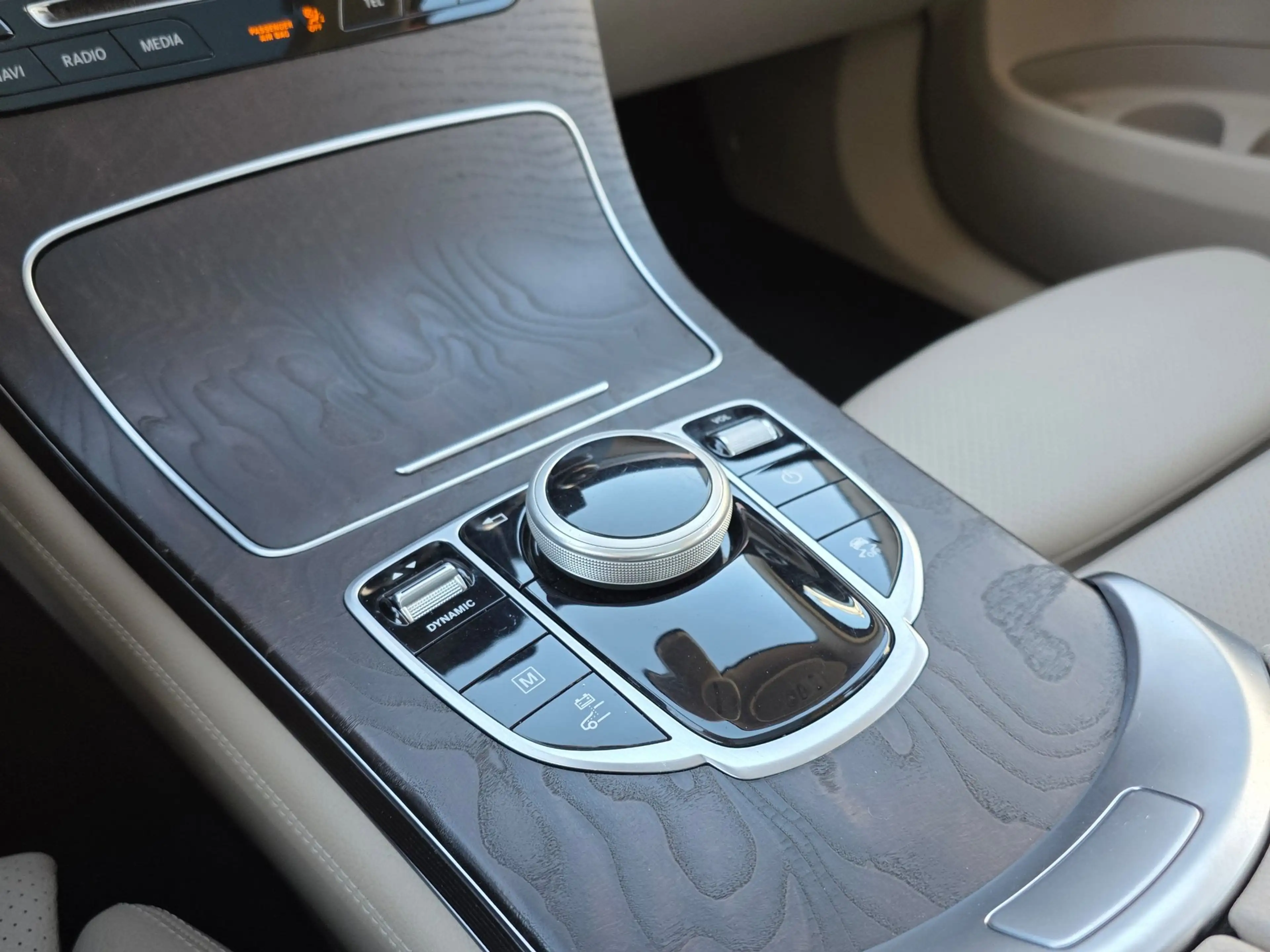 Mercedes-Benz GLC 350 350e 4MATIC Premium Plus BJ.11-2017 / Panodak / Na — photo 20
