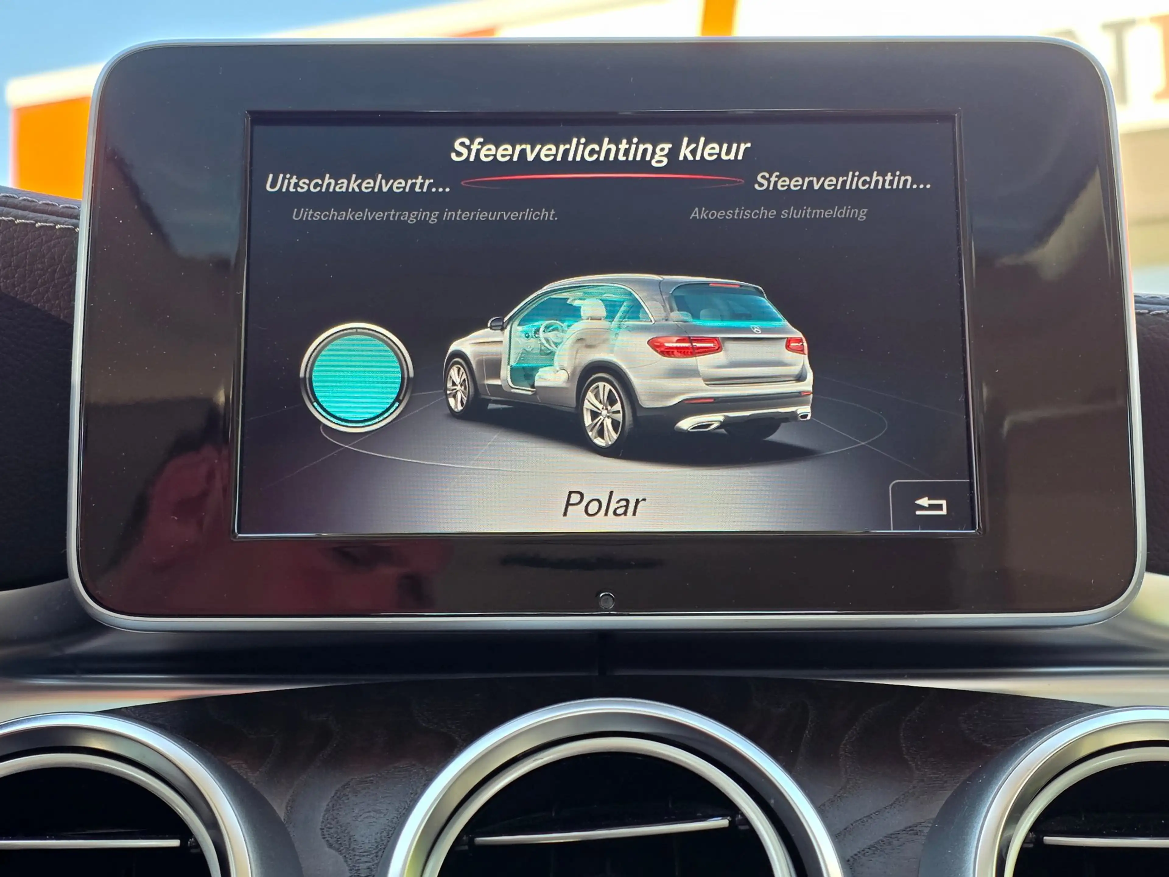 Mercedes-Benz GLC 350 350e 4MATIC Premium Plus BJ.11-2017 / Panodak / Na — photo 28
