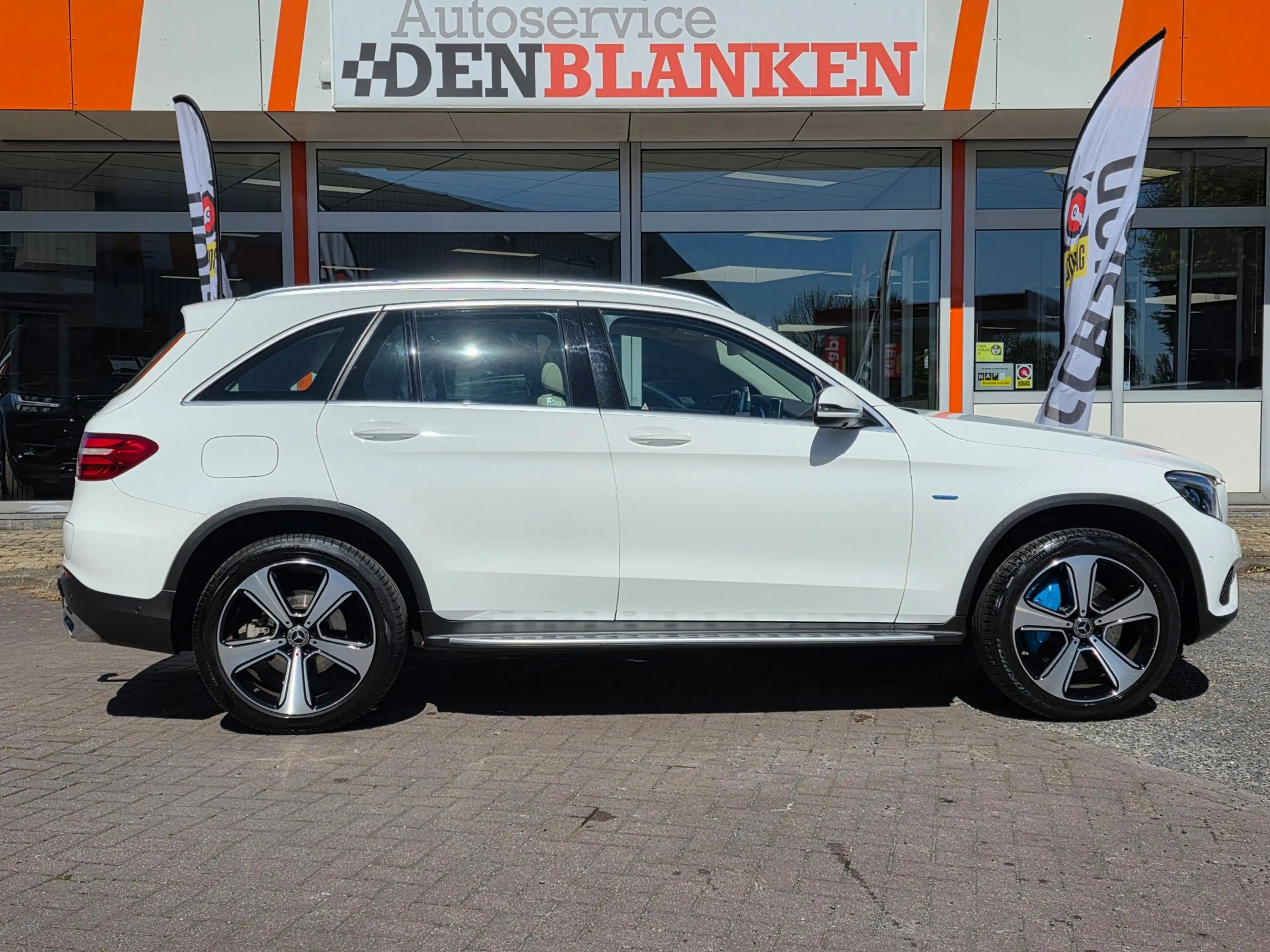 Mercedes-Benz GLC 350 350e 4MATIC Premium Plus BJ.11-2017 / Panodak / Na — photo 5