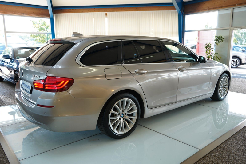 BMW 528 i Touring xDrive XENON / NAVI / LEDER / HUD — photo 4