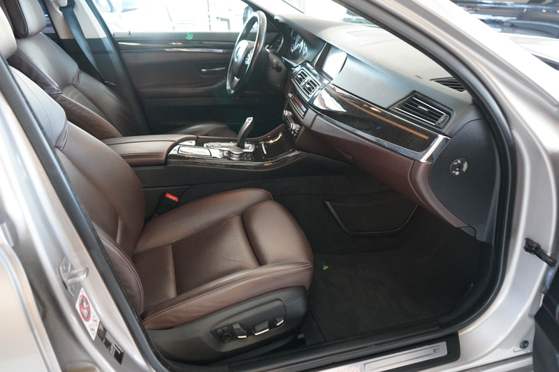 BMW 528 i Touring xDrive XENON / NAVI / LEDER / HUD — photo 9