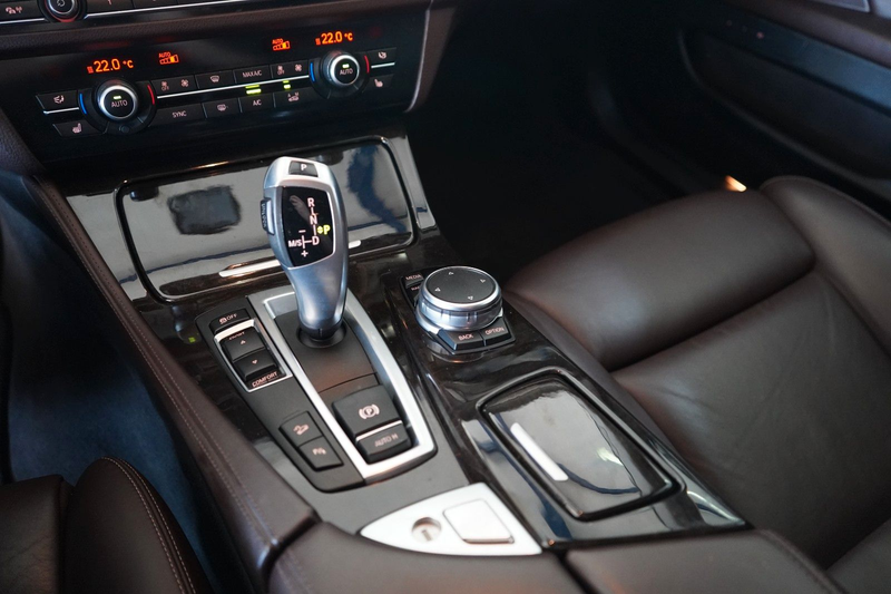 BMW 528 i Touring xDrive XENON / NAVI / LEDER / HUD — photo 15