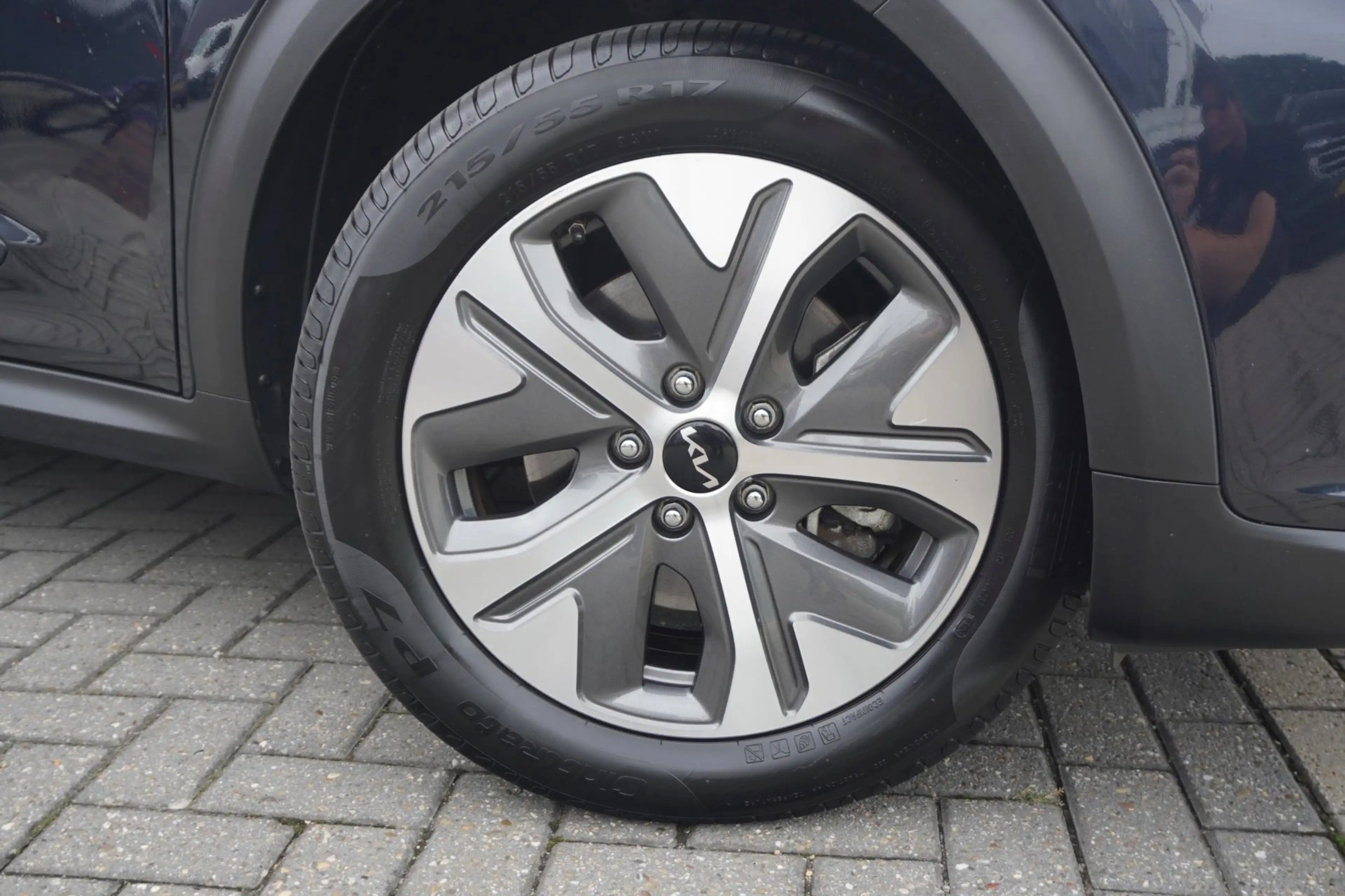 Kia e-Niro DynamicPlusLine 64 kWh / Pano / Carplay / Camera / — photo 2