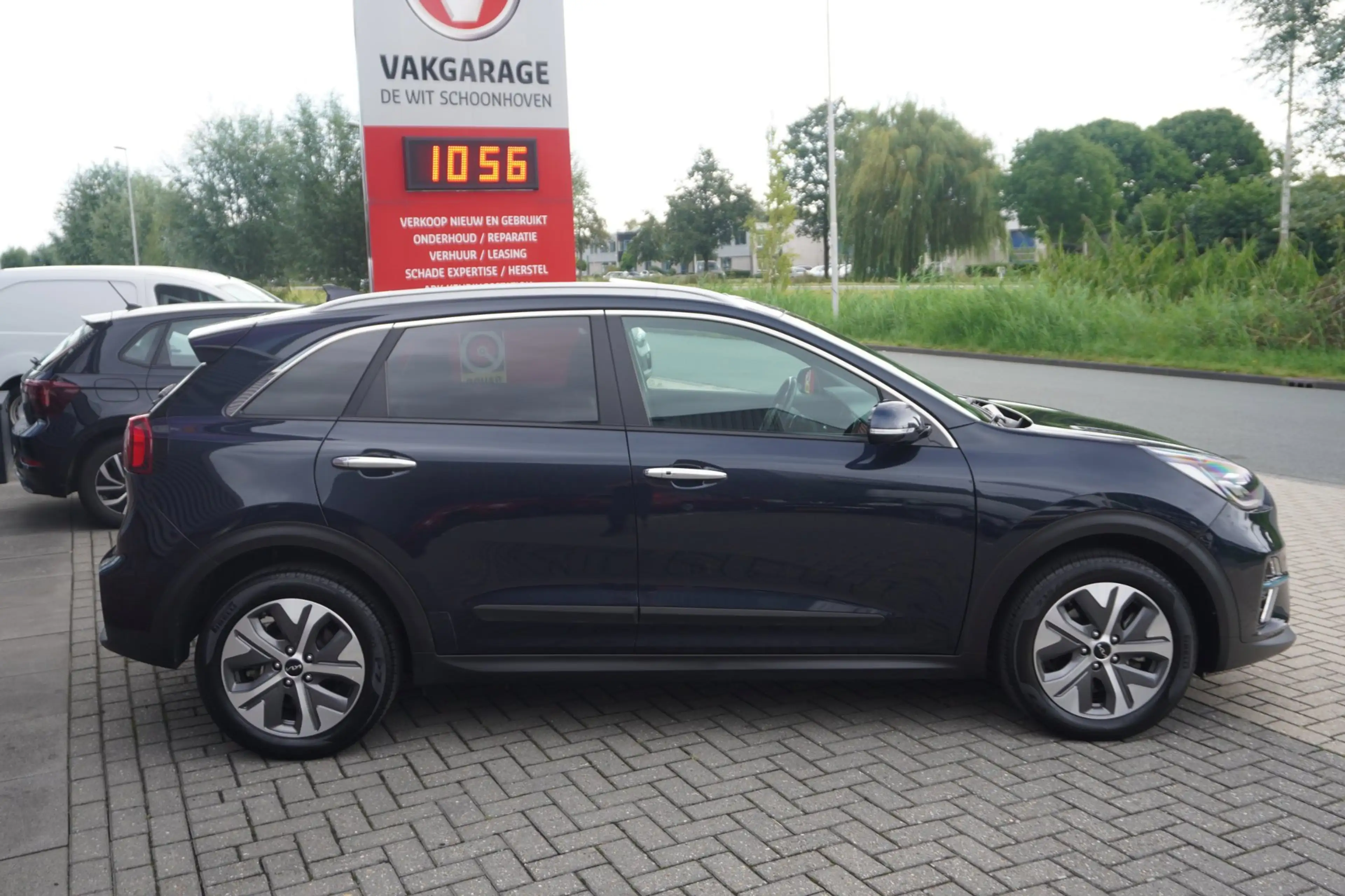 Kia e-Niro DynamicPlusLine 64 kWh / Pano / Carplay / Camera / — photo 3