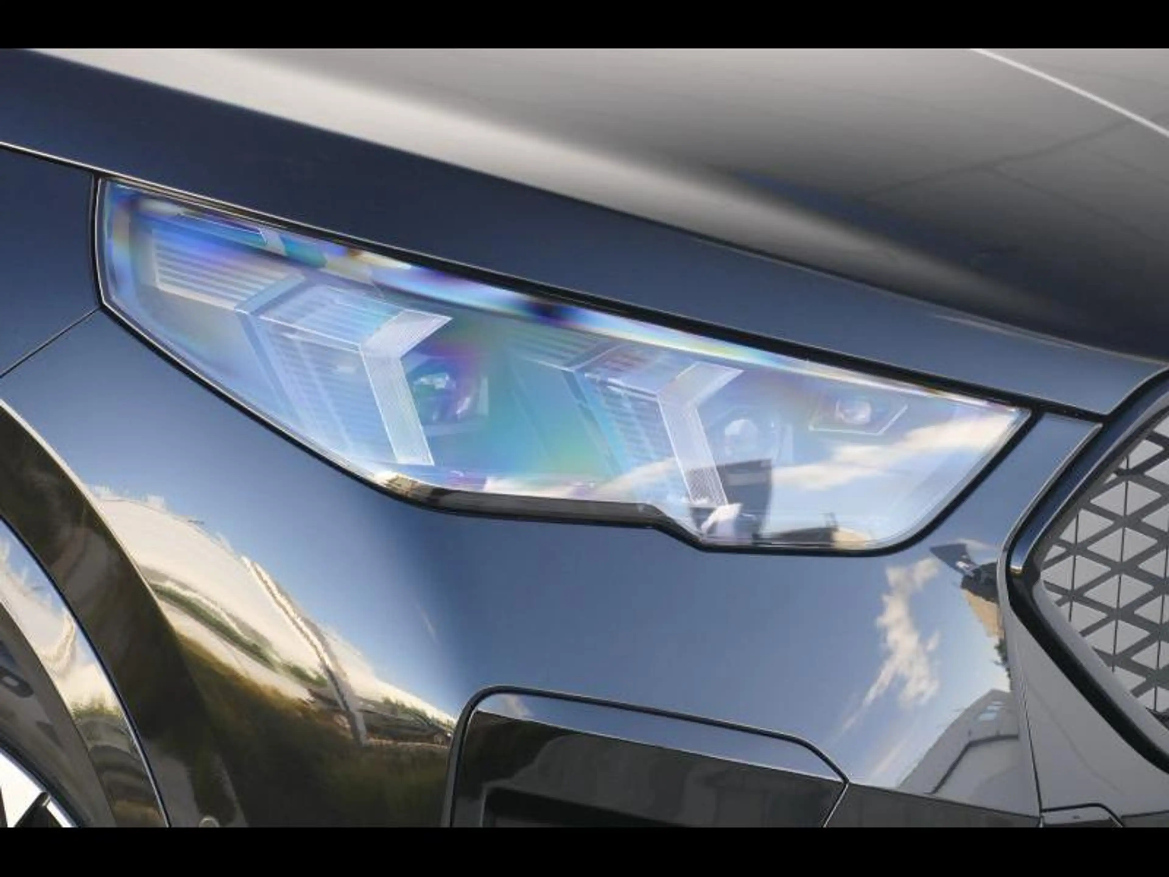 BMW iX2 M Sport Pack Pro — photo 14
