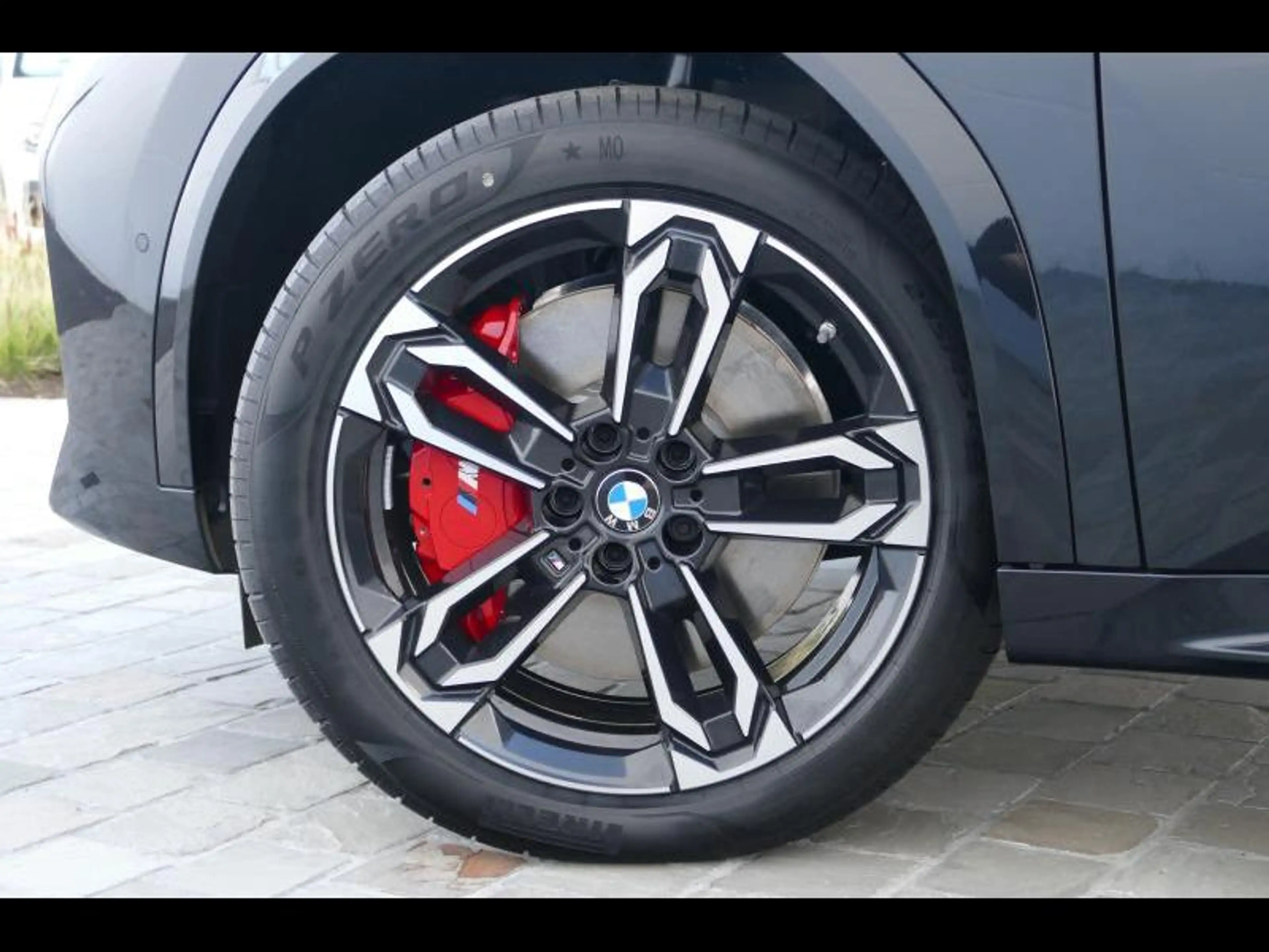 BMW iX2 M Sport Pack Pro — photo 4