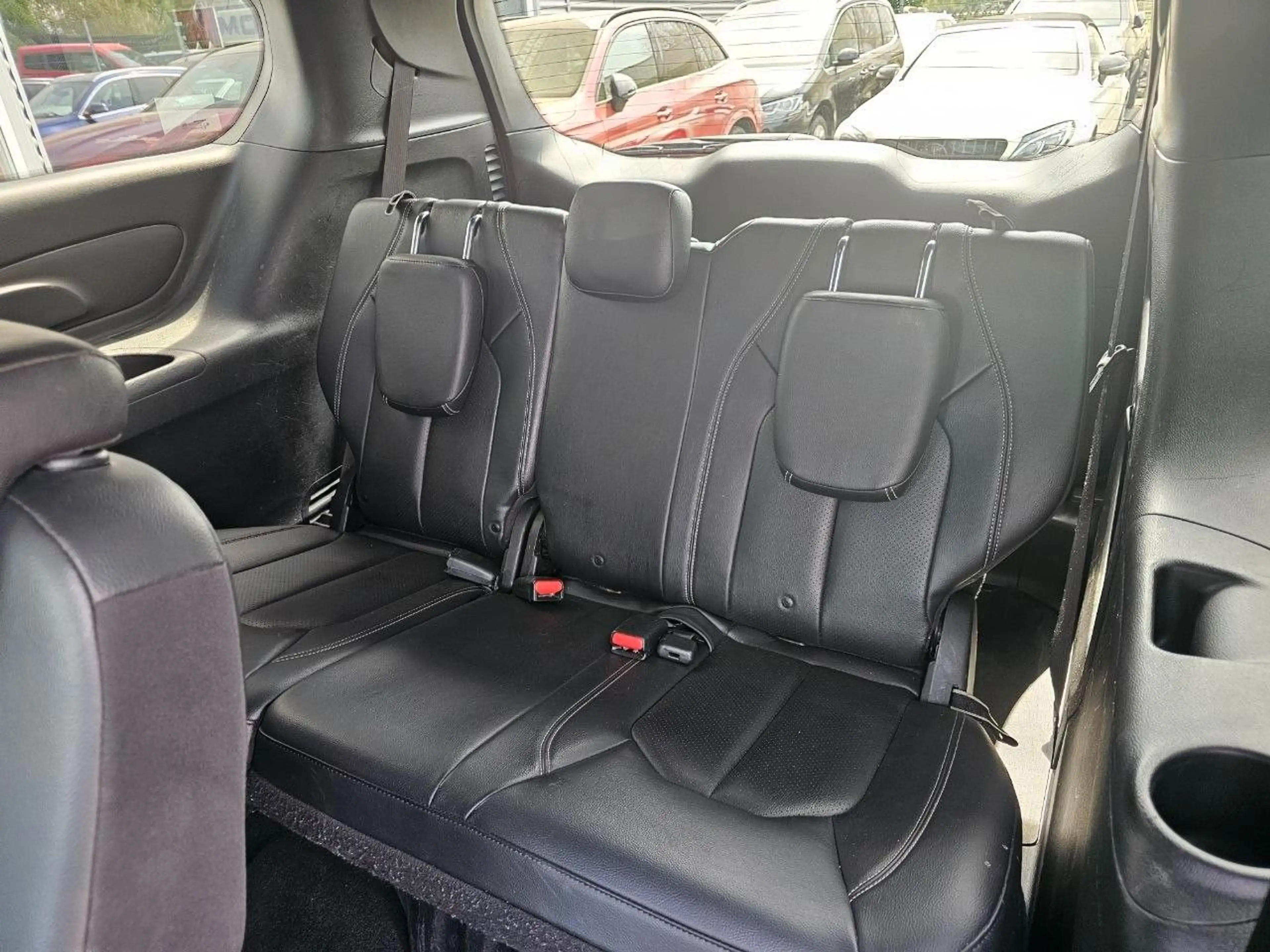Chrysler Pacifica Touring 8 Sitzer Sommerspecial — photo 12