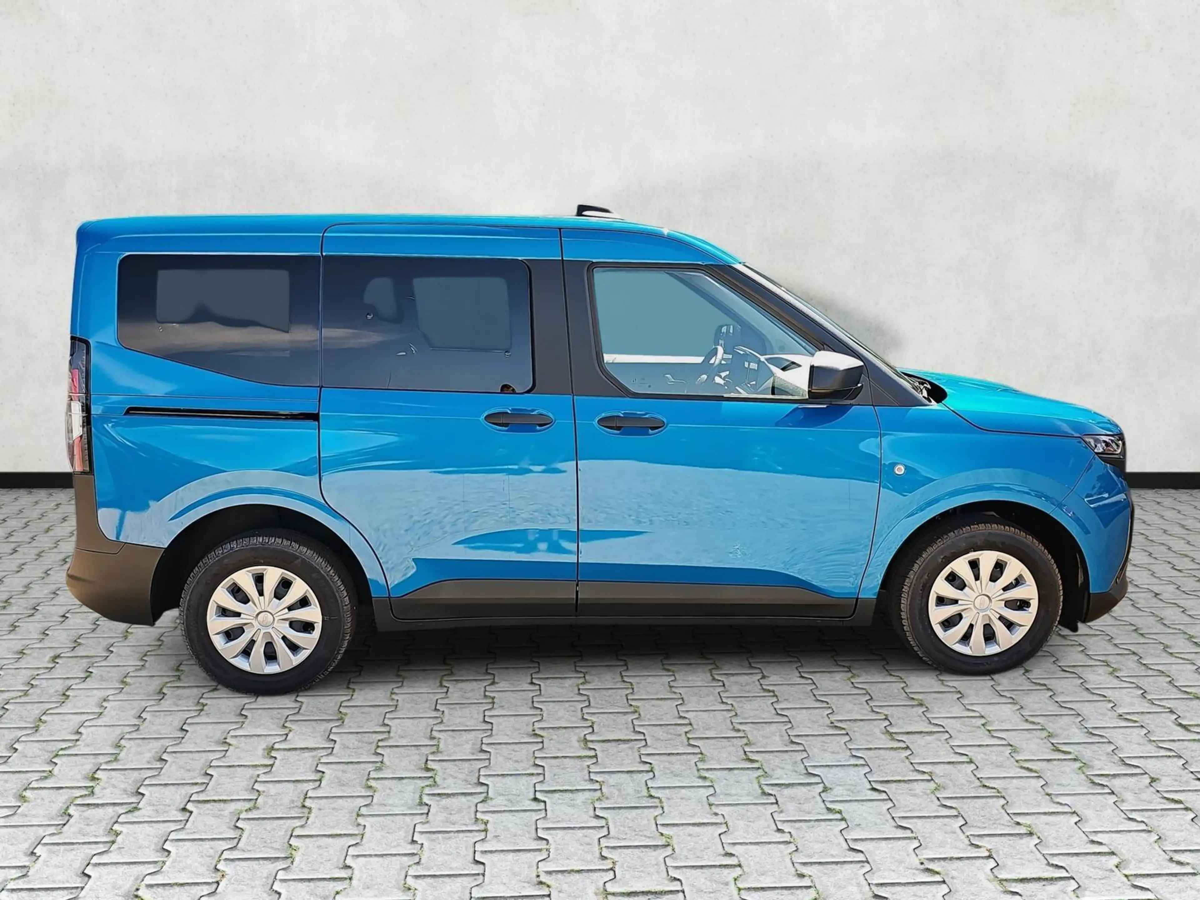 Ford Tourneo Courier Trend 1.0 EB 5JGar Kamera AHK 92 kW (125 PS), S... — photo 8