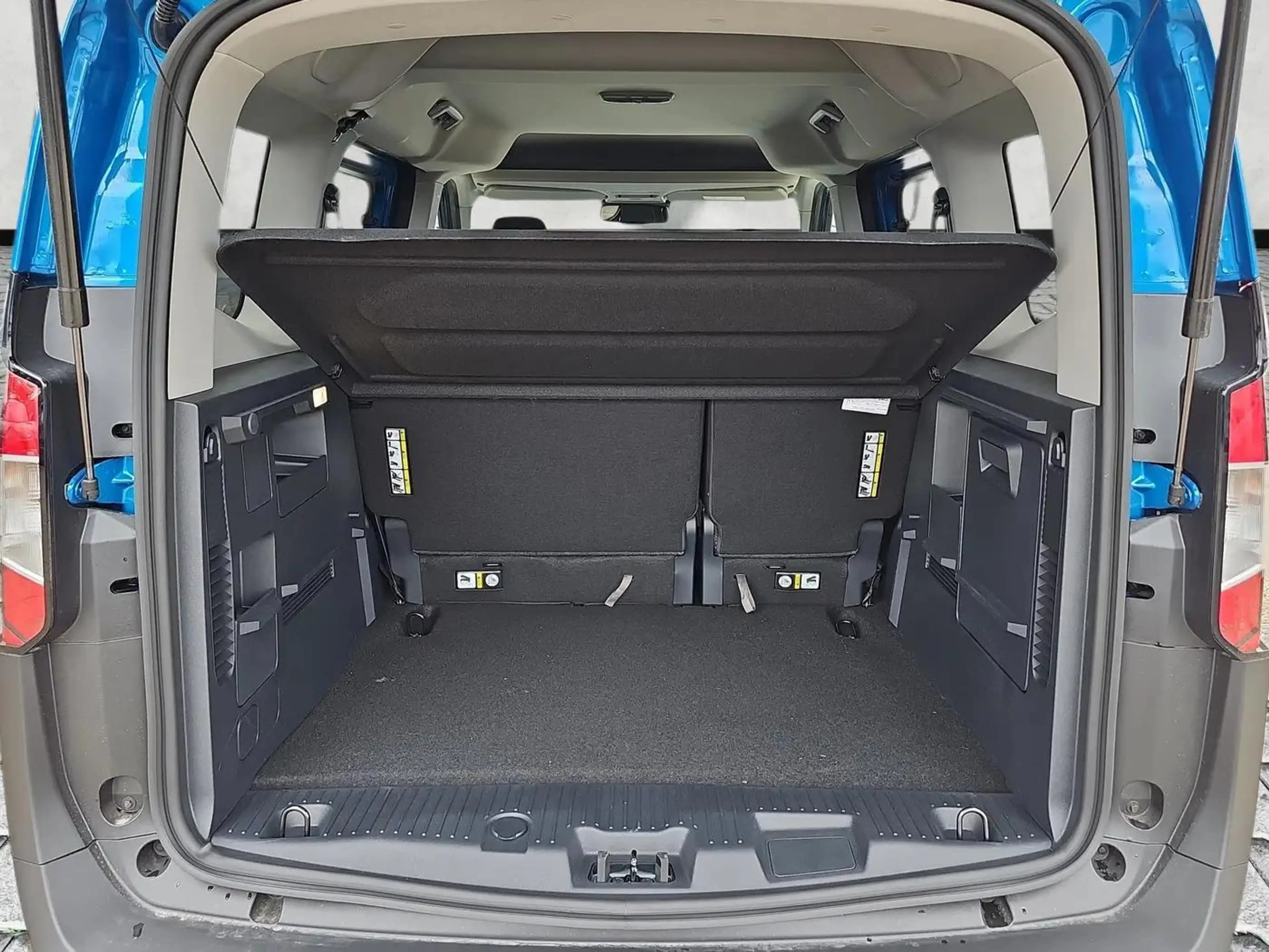 Ford Tourneo Courier Trend 1.0 EB 5JGar Kamera AHK 92 kW (125 PS), S... — photo 14