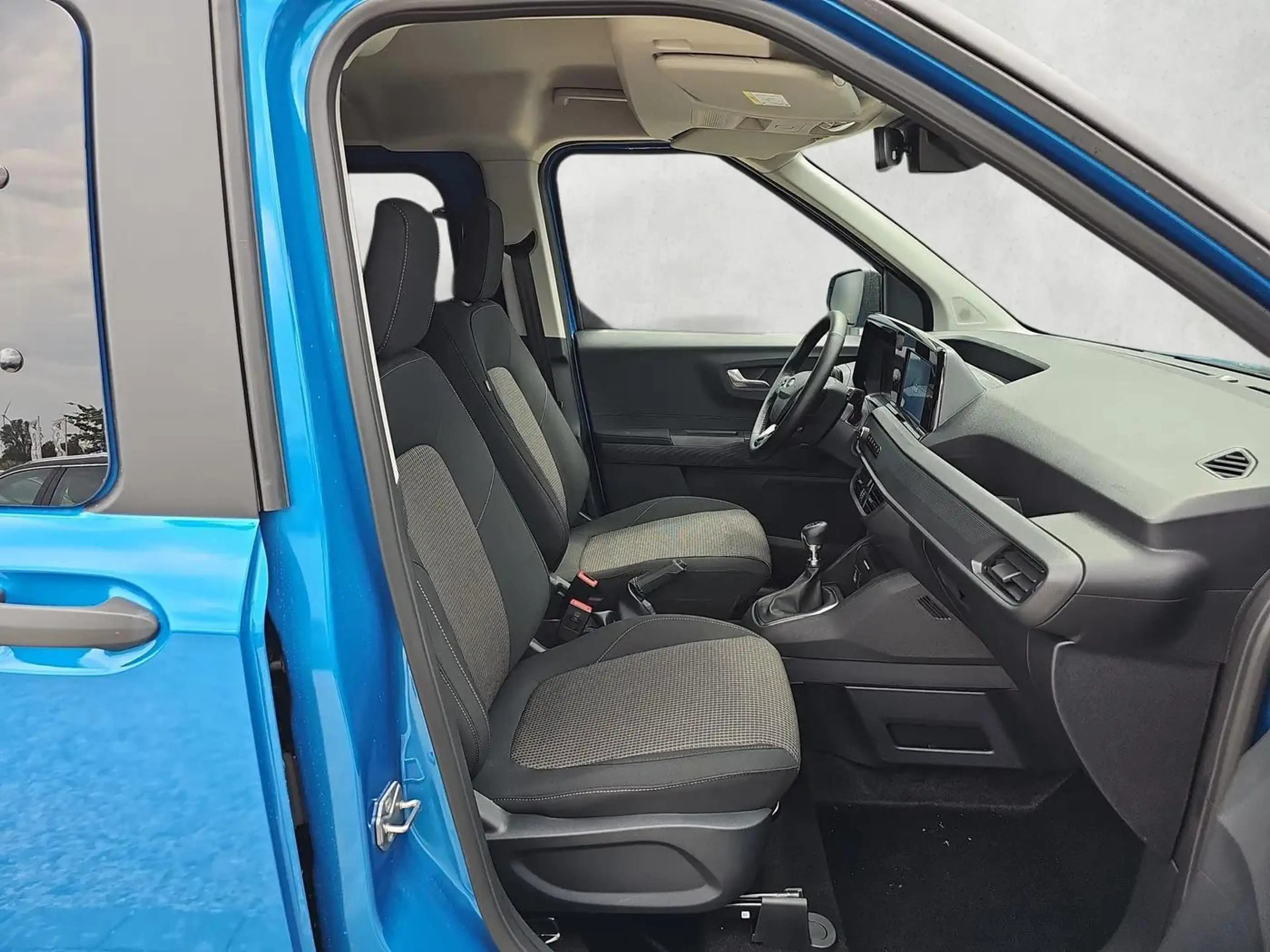 Ford Tourneo Courier Trend 1.0 EB 5JGar Kamera AHK 92 kW (125 PS), S... — photo 10