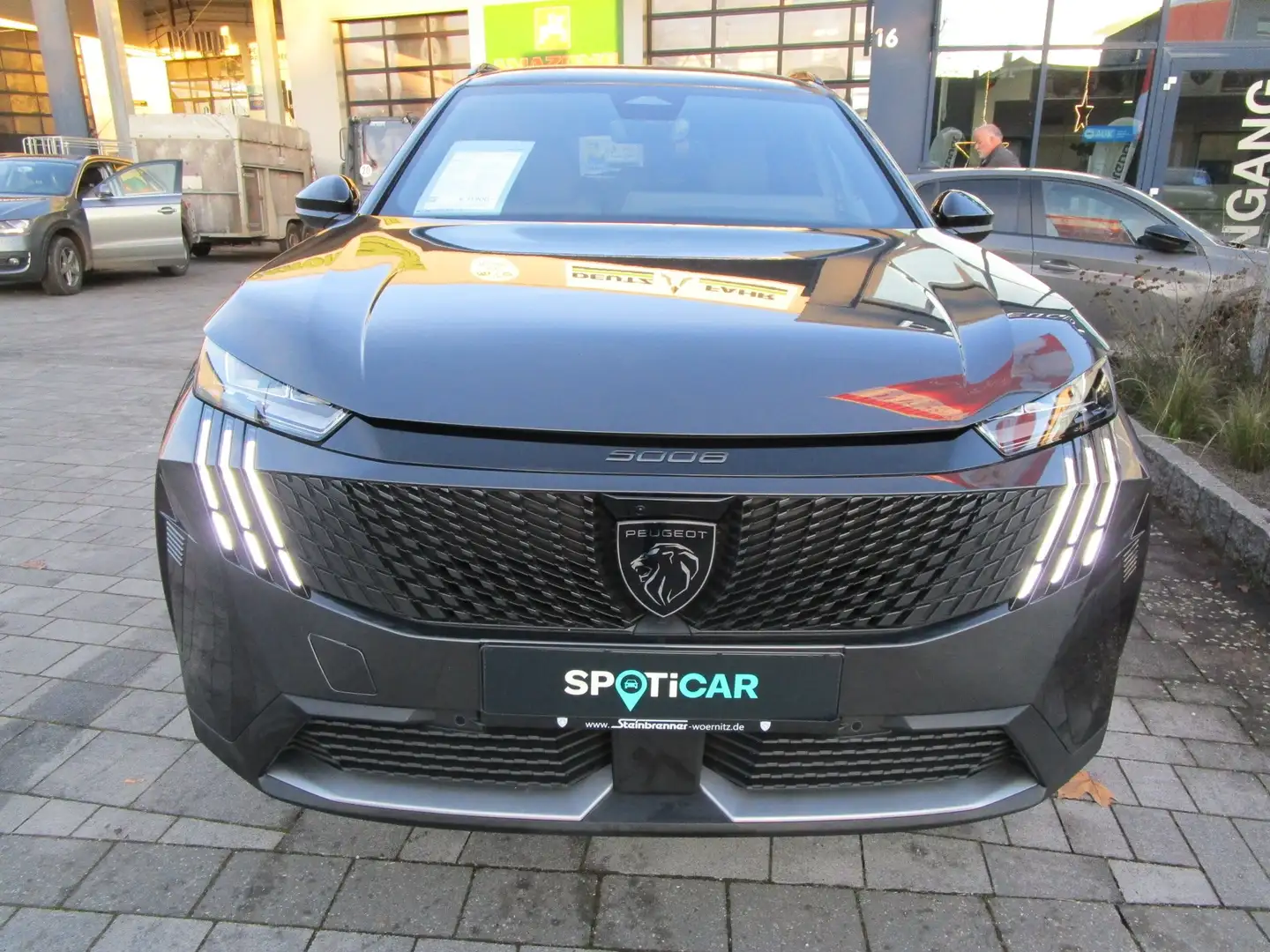 Peugeot 5008 Allure Hybrid 145 e-DSC6 Grau - 1