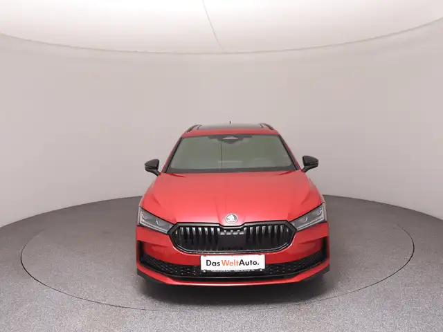 Skoda Superb view 3