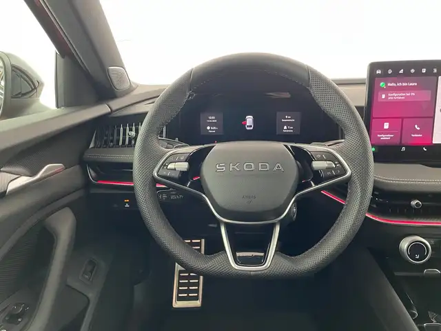 Skoda Superb view 11