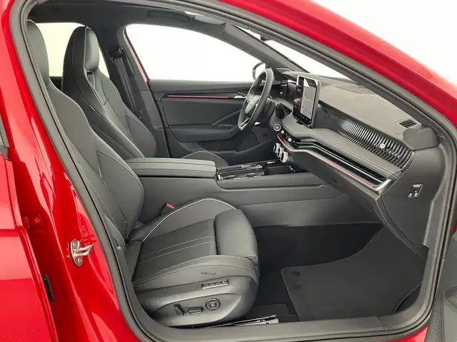 Skoda Superb view 9