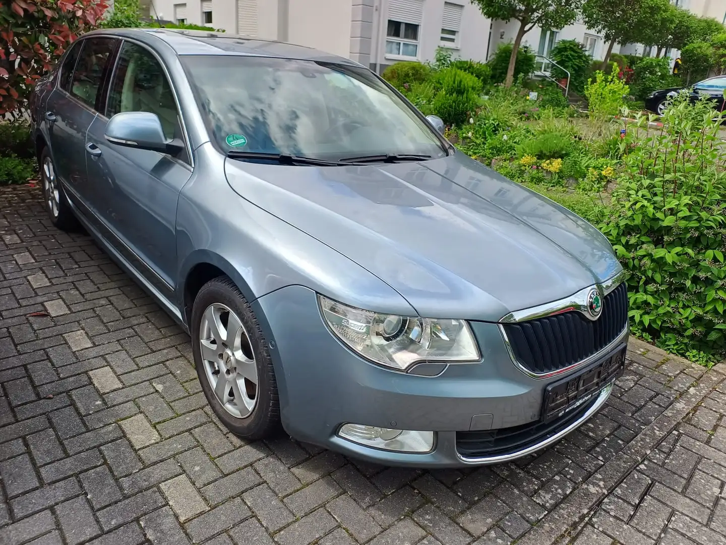 Skoda Superb Superb 1.8 TSI Elegance Plateado - 2