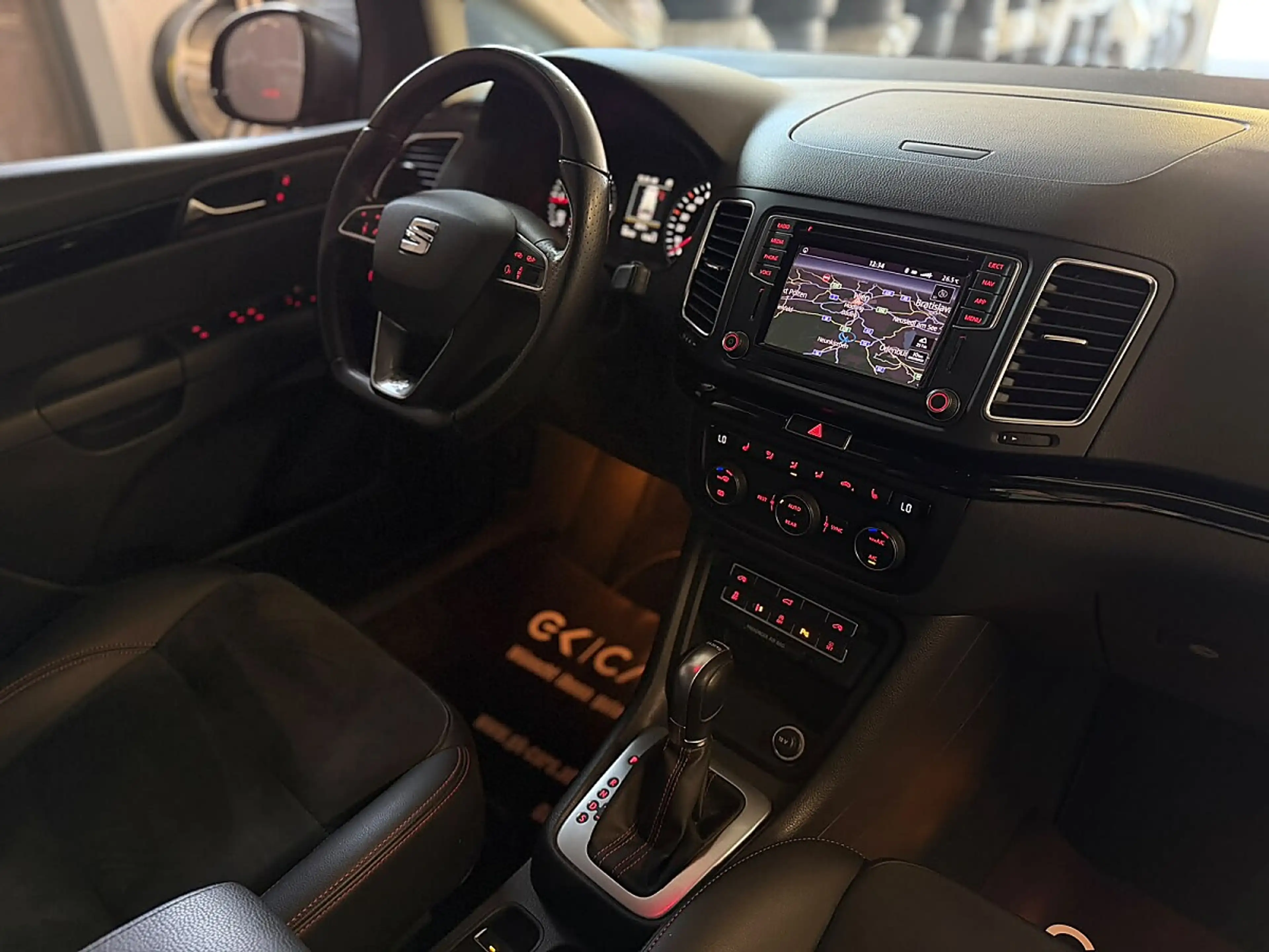 SEAT Alhambra FR 2,0 TDI DSG /ALLRAD/7-SITZER/AHK — photo 10