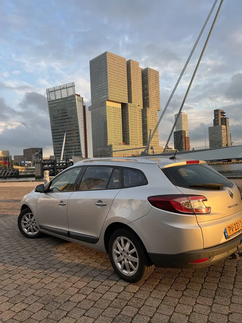 Renault Megane Grandtour 2.0 140 CVT Dynamique - 2